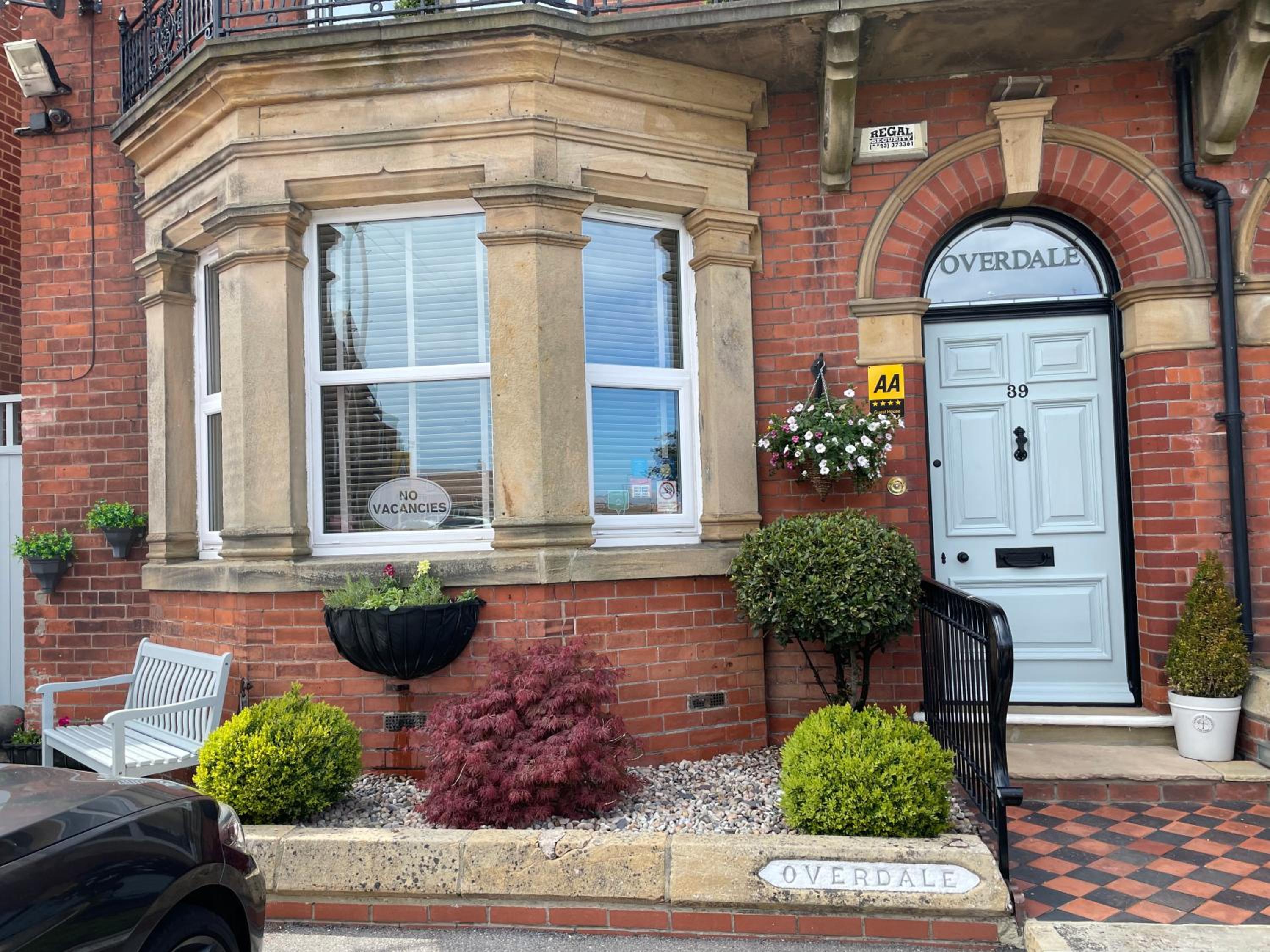 Hotel Overdale Room Only and Free Parking - Image 1