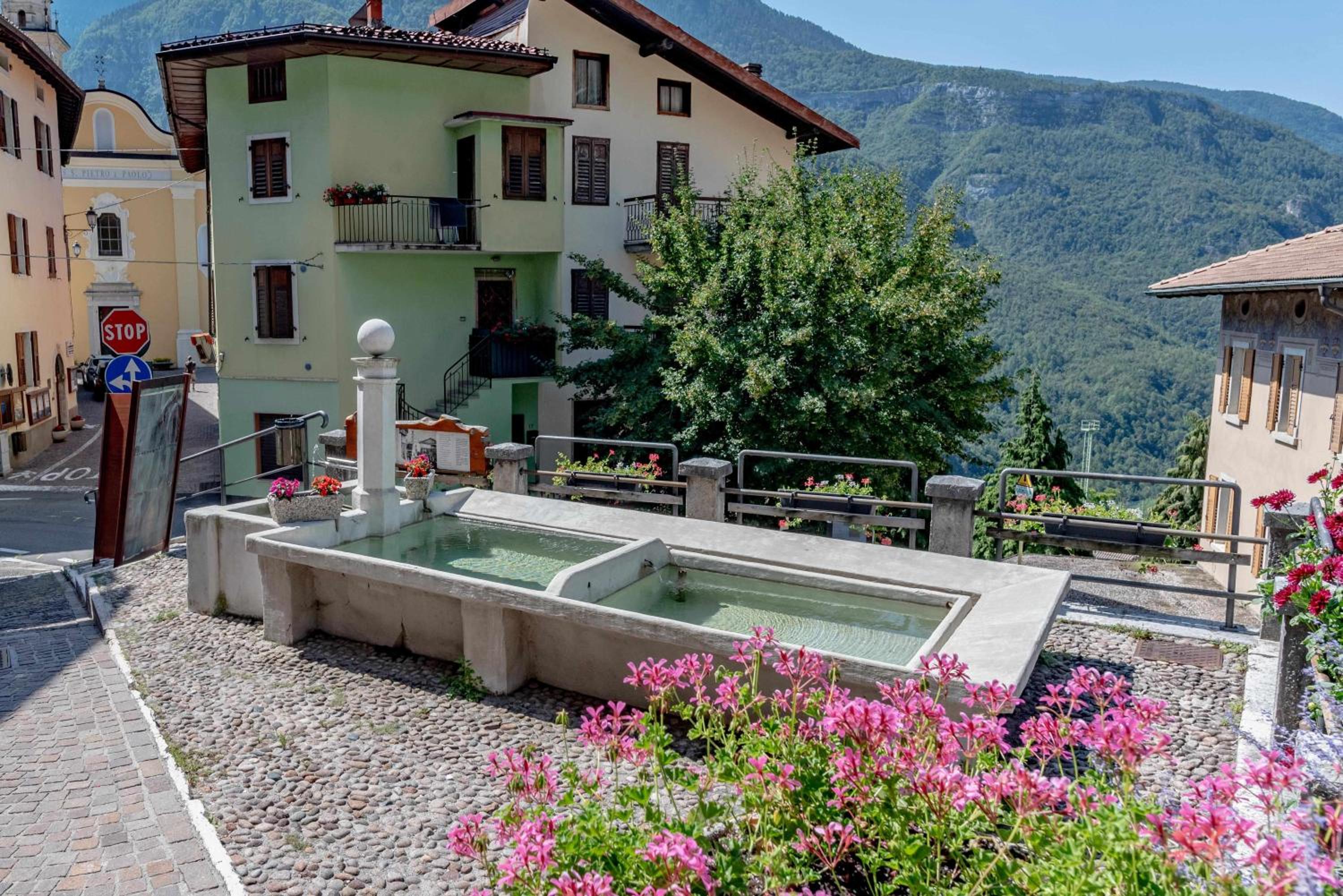 Casa Mincoti Piazza Terragnolo OSPITAR view 3