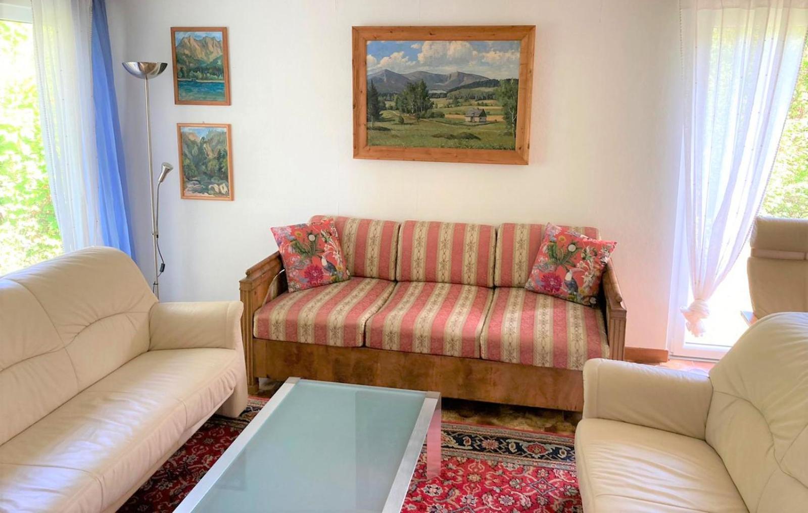 Ferienhaus am Traunsee mit Bergsicht
