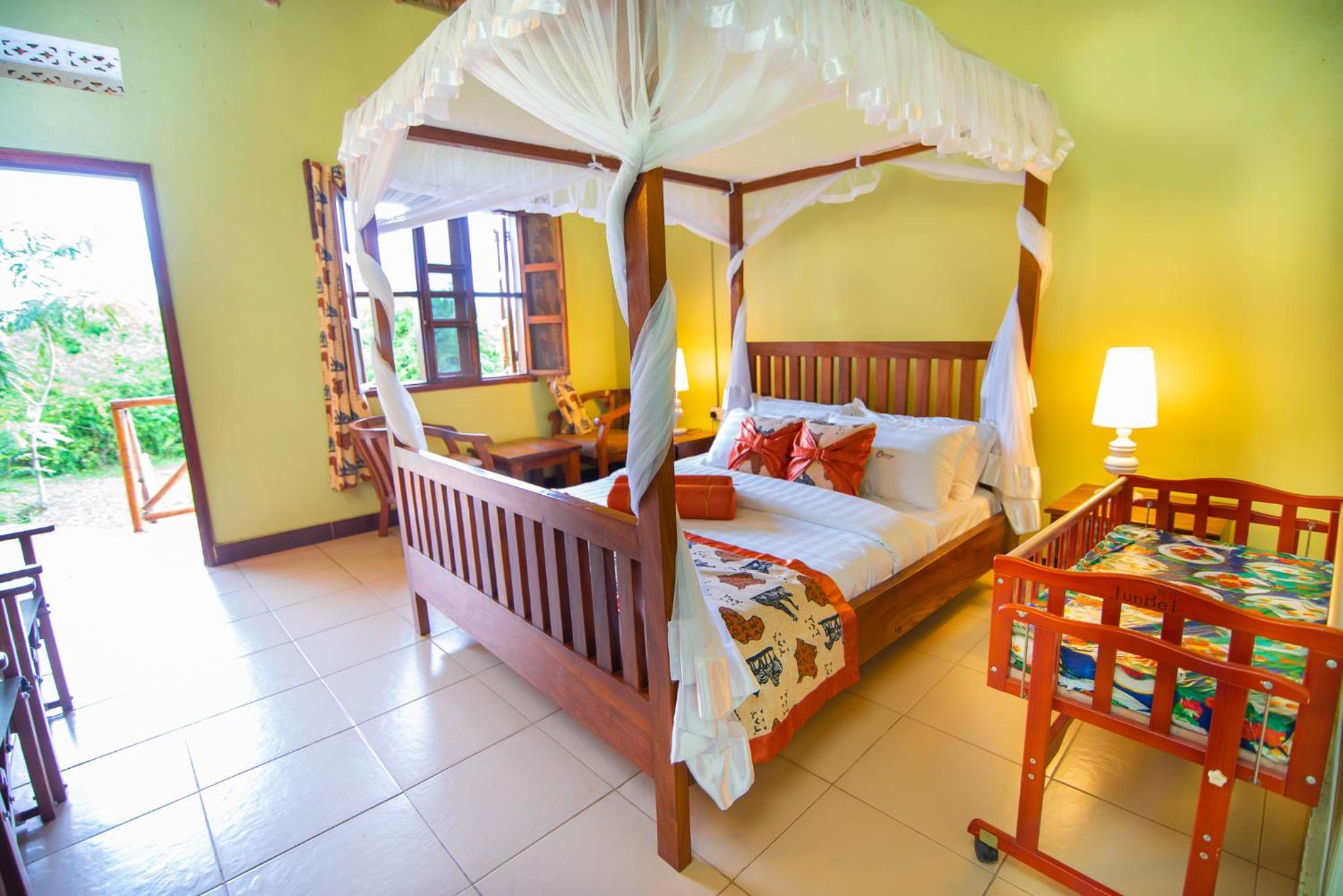 Engiri Game Lodge and Campsite