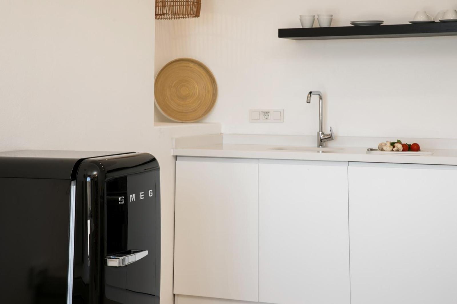 Kale Suites, heated pool in winter, adults only - Image 43