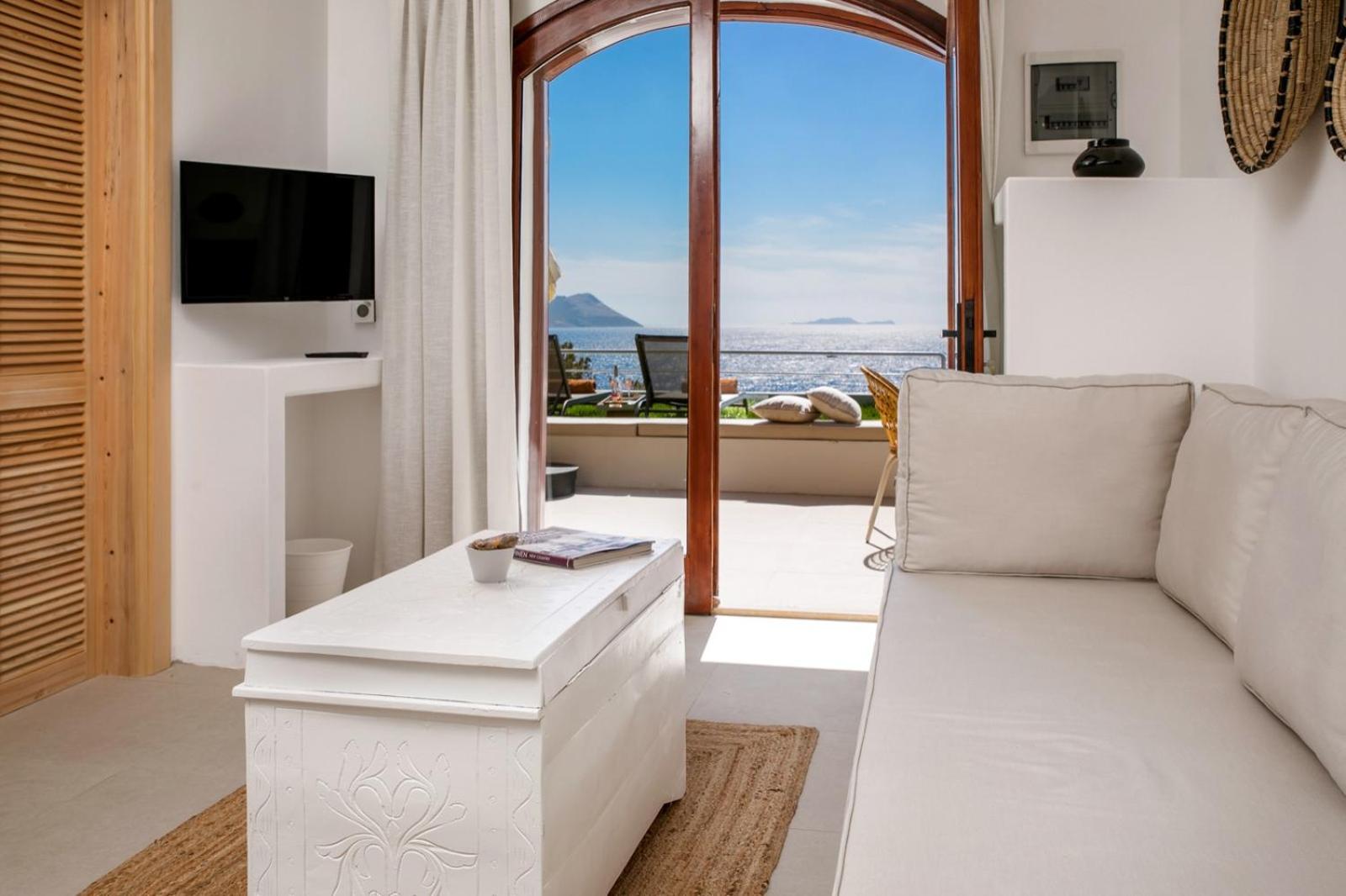 Kale Suites, heated pool in winter, adults only - Image 26