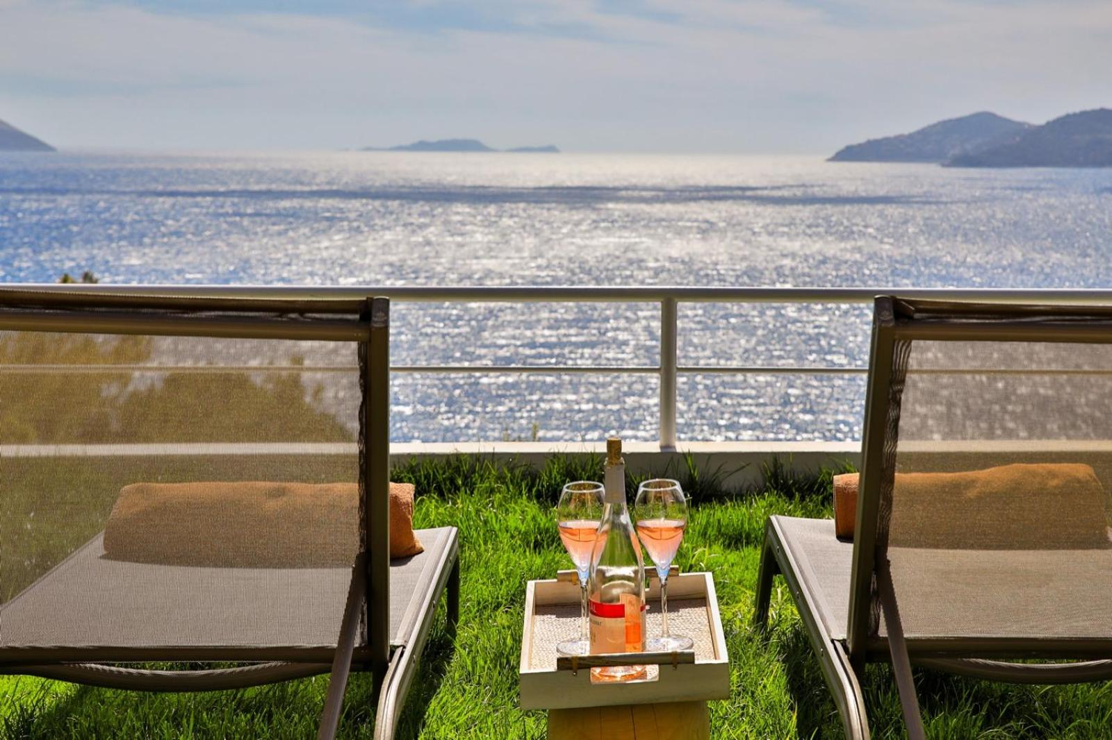 Kale Suites, heated pool in winter, adults only - Image 10