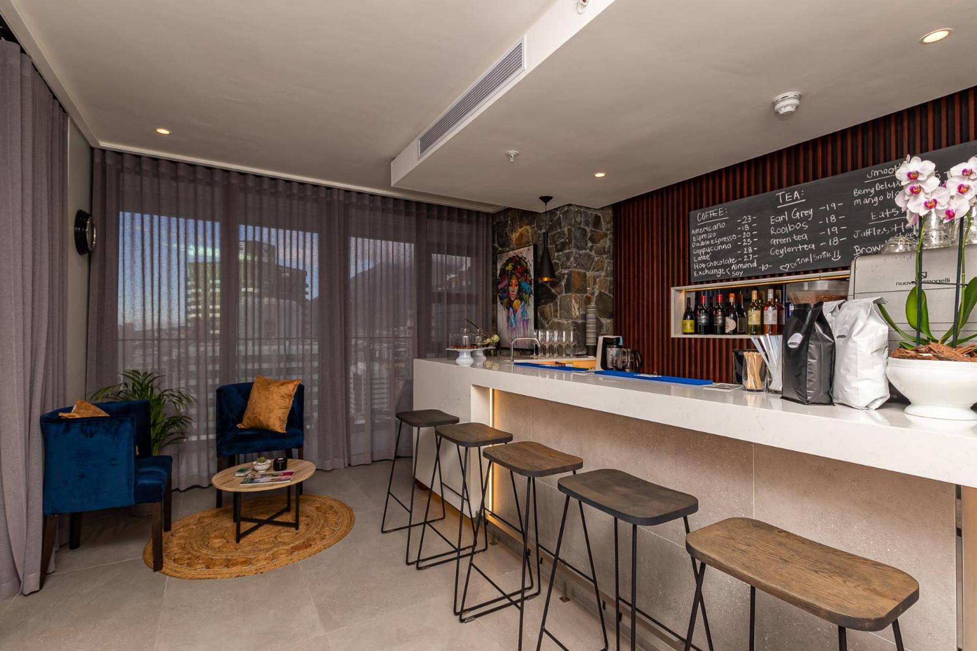 16 on Bree One Bedroom with Amazing views of Cape Town view 4