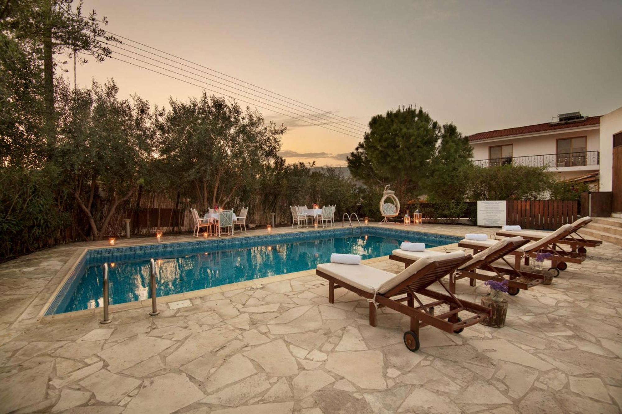 Meleni Cottage Houses