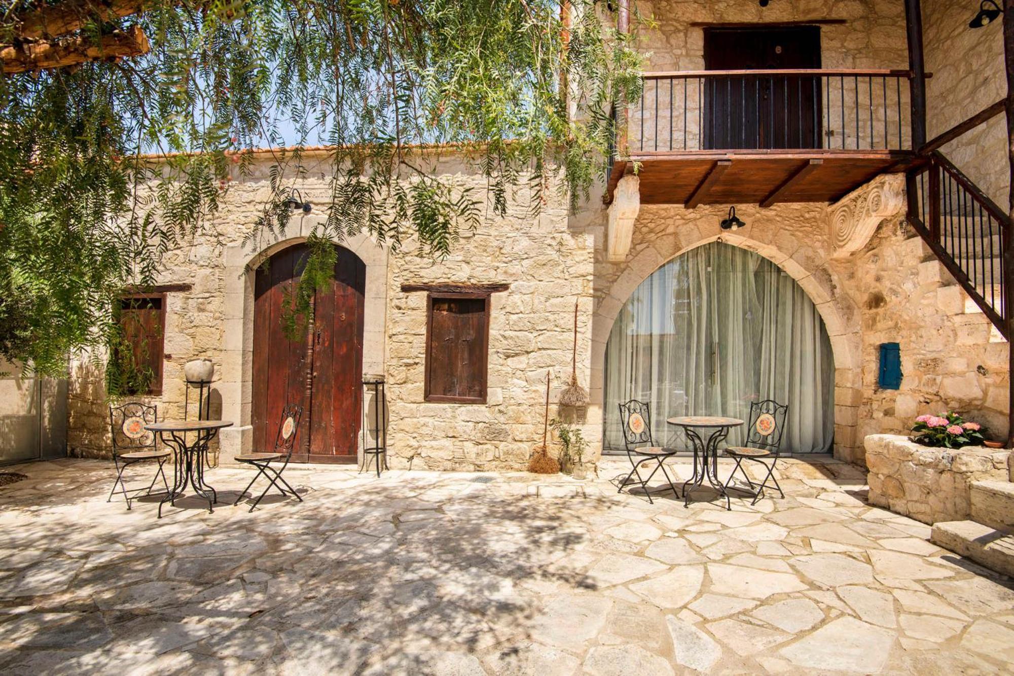Meleni Cottage Houses