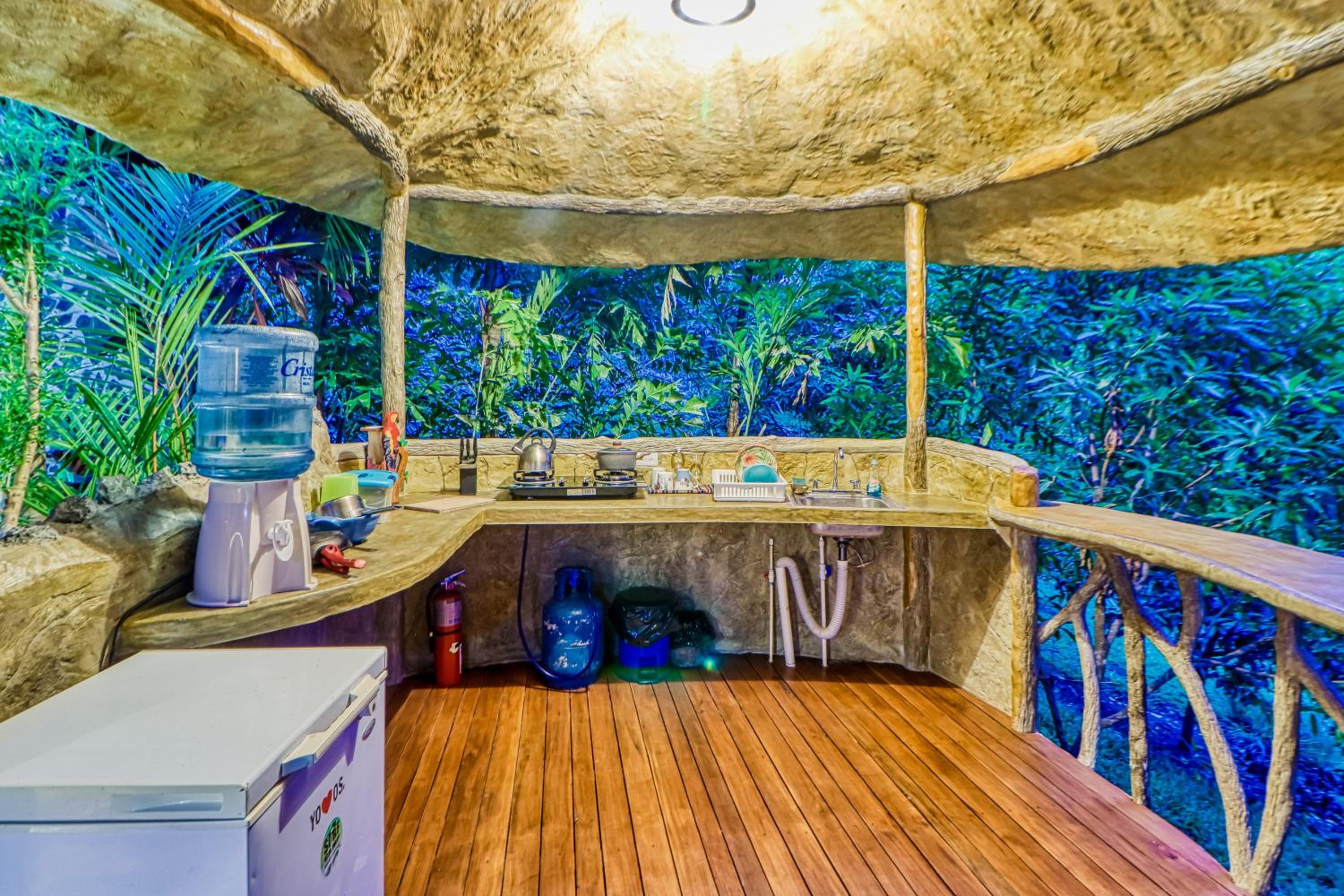 CASA CONTIKI