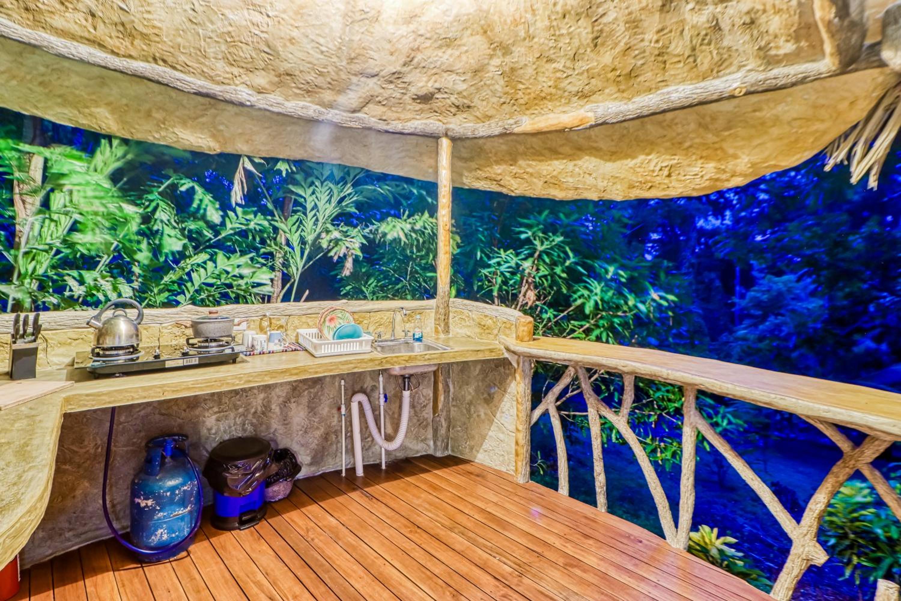 CASA CONTIKI