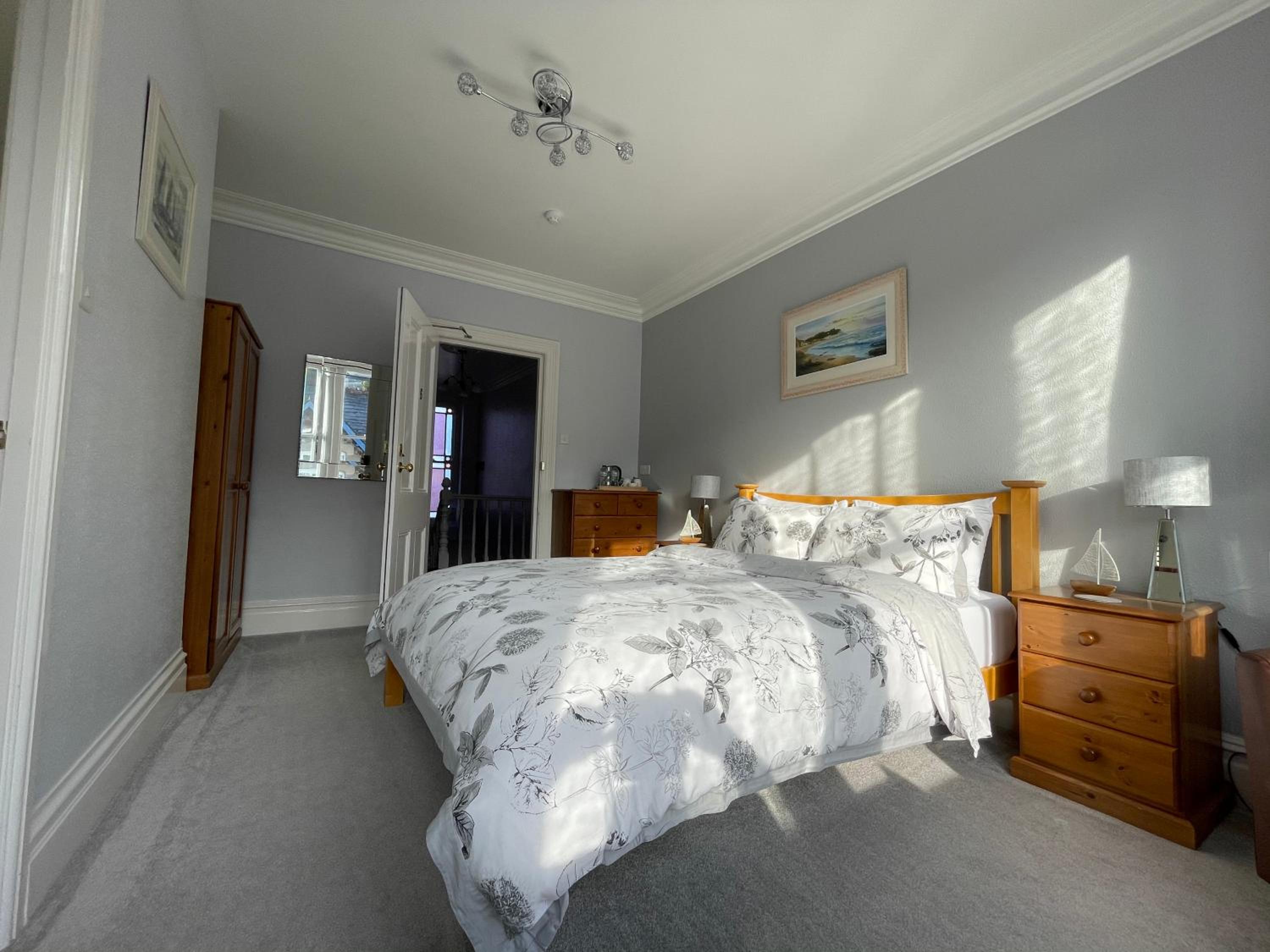 Colebrooke House