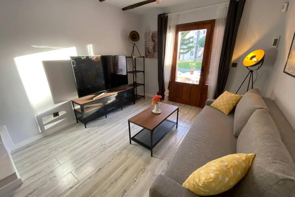 Murcia Vacations - Duplex a 50 metros del Mar Mediterraneo - Property Image 1