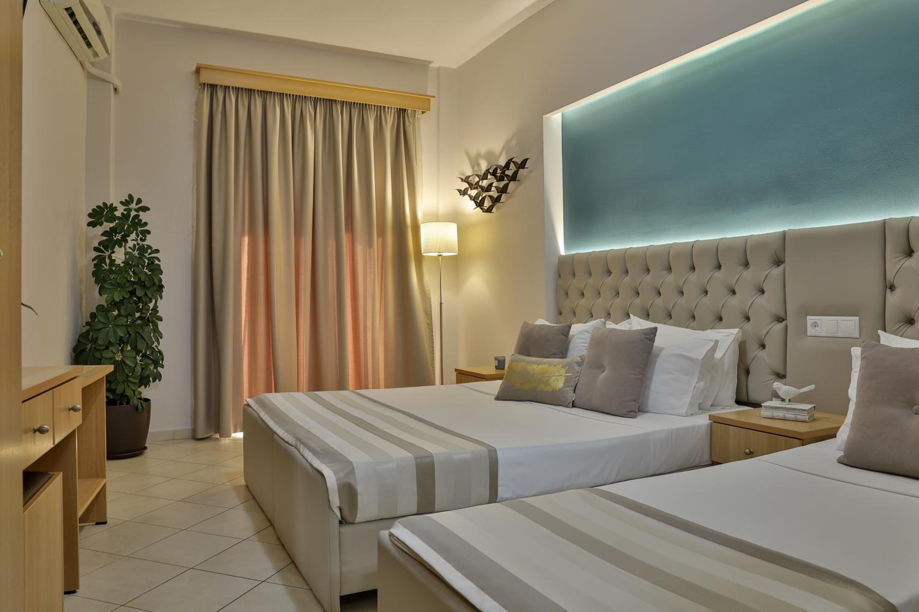 Irida Apartments