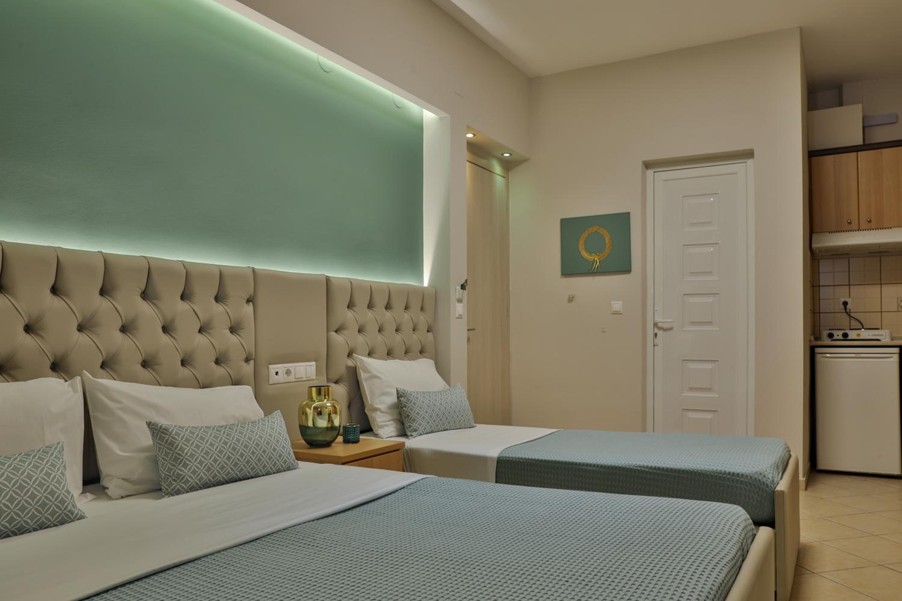 Irida Apartments