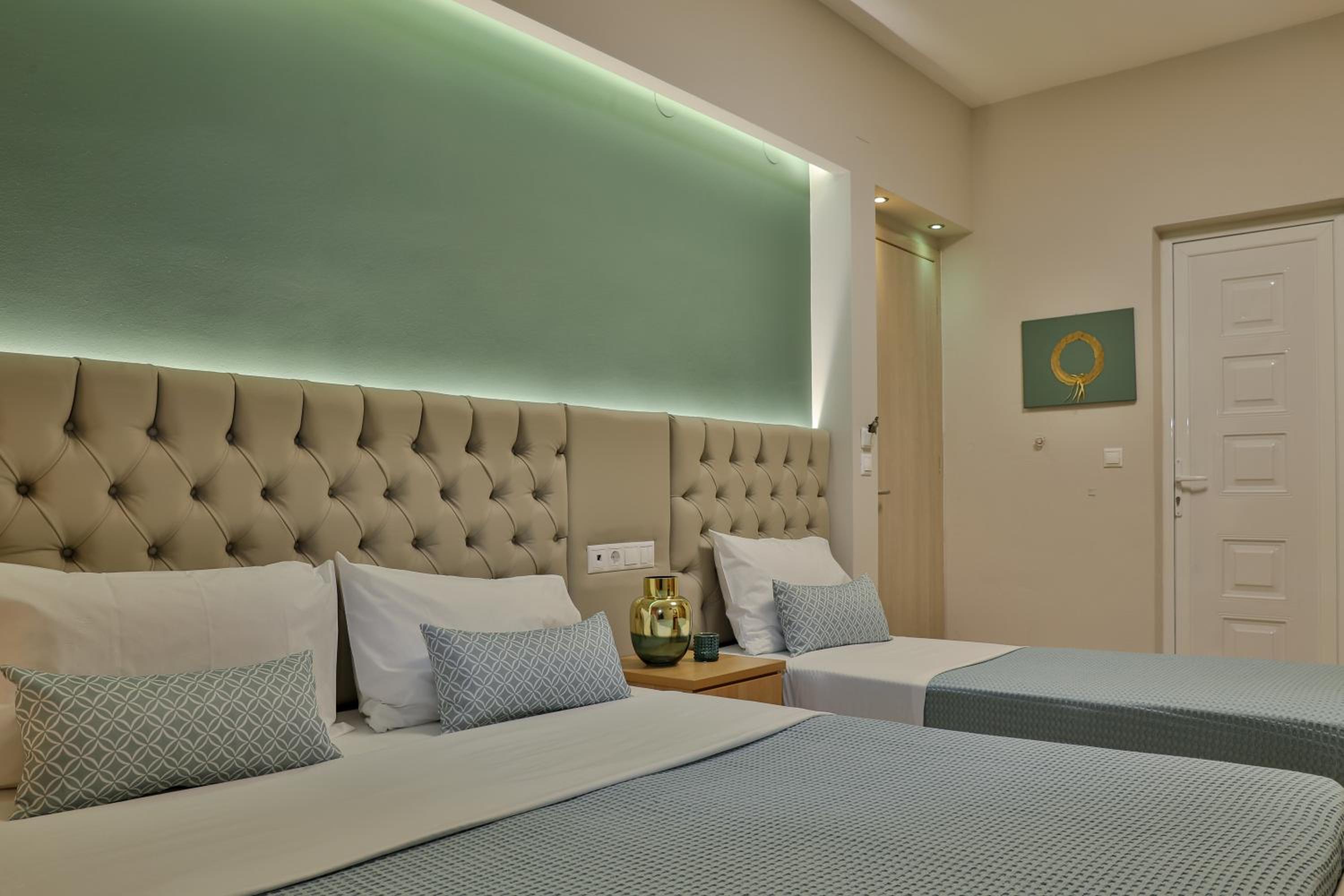 Irida Apartments