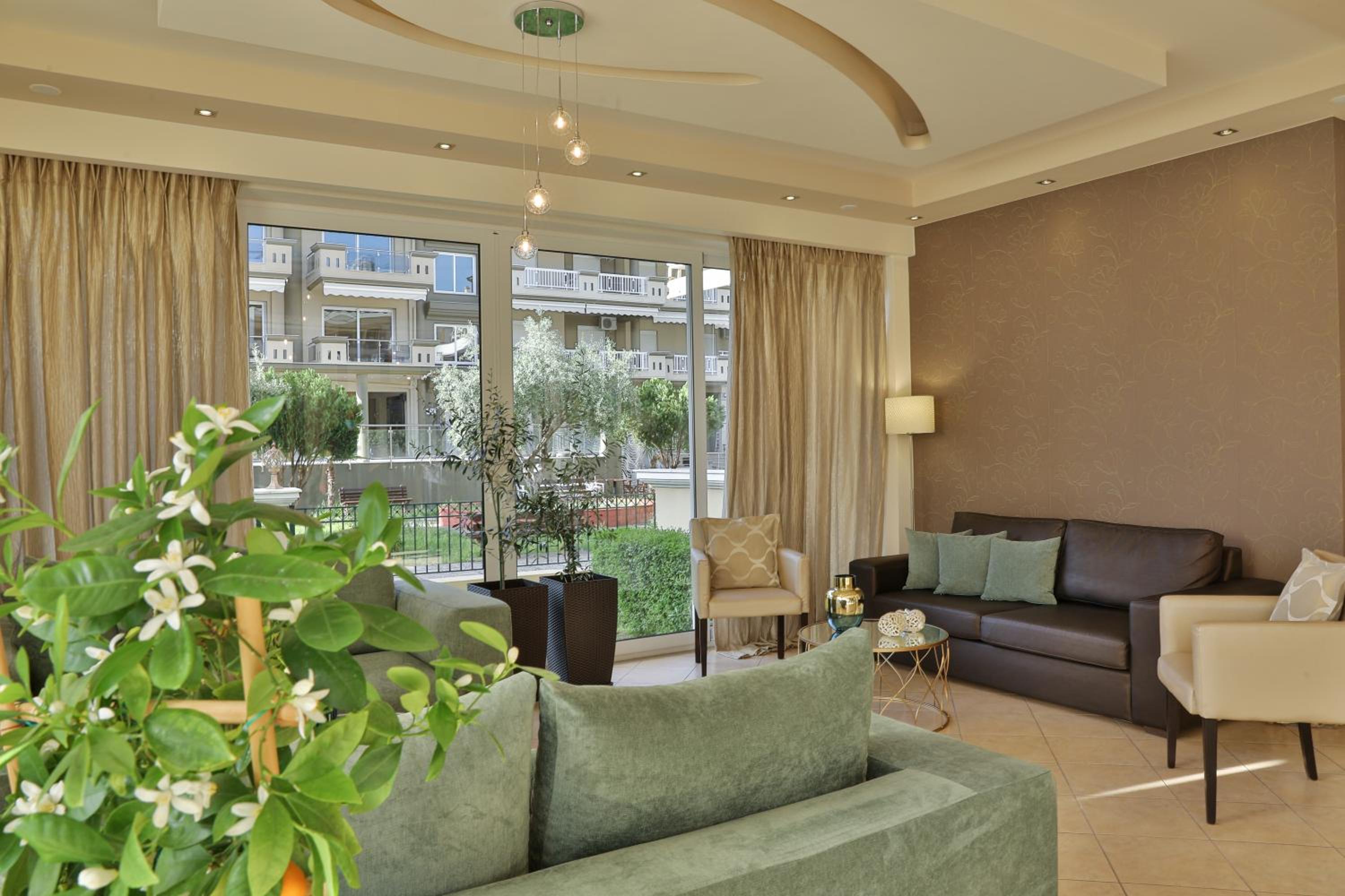 Irida Apartments