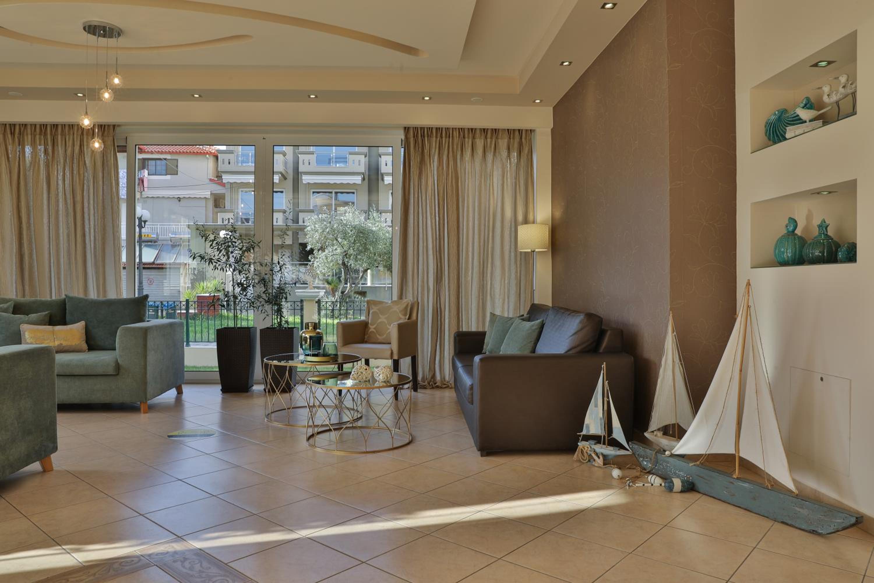 Irida Apartments