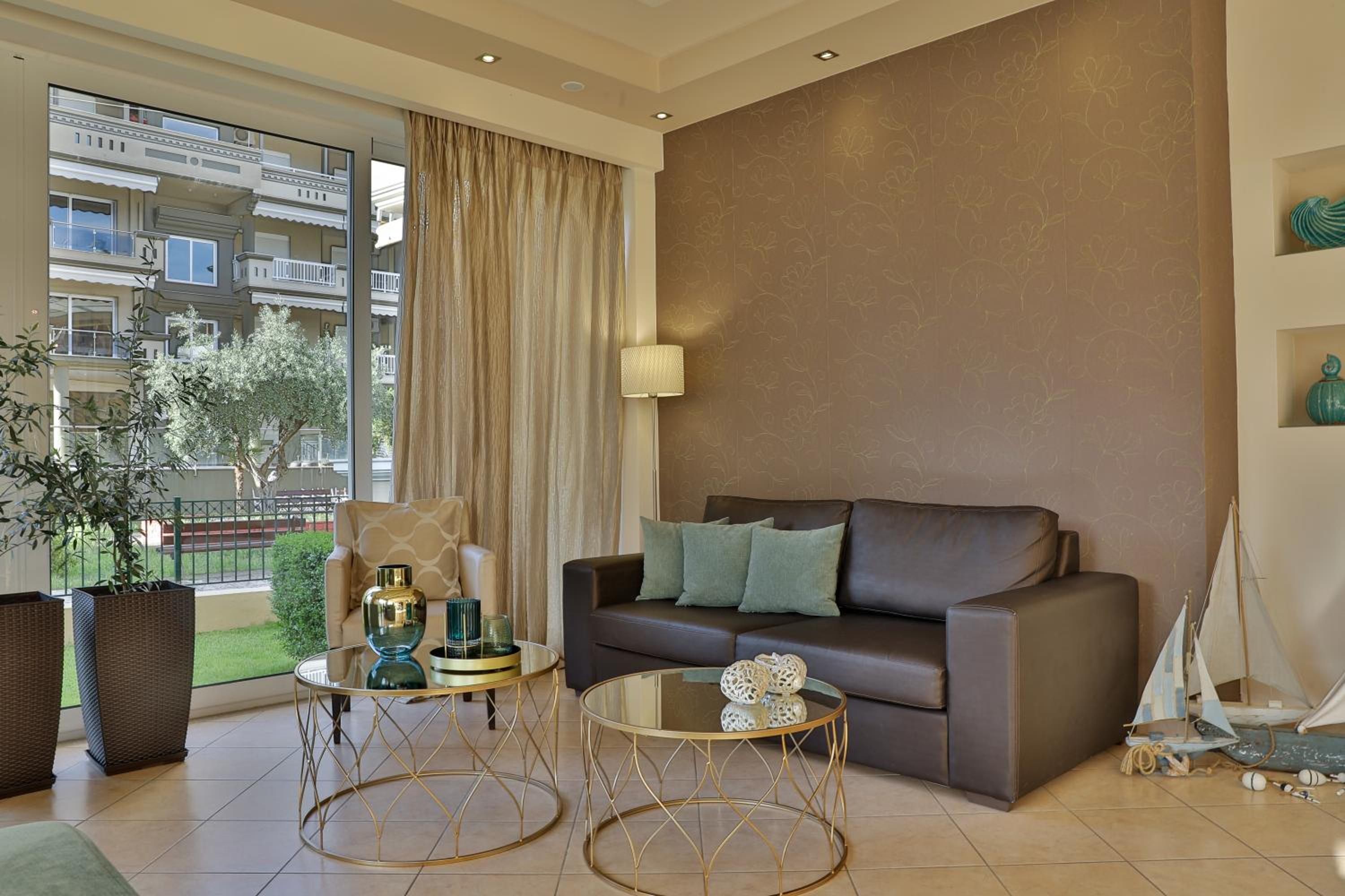 Irida Apartments