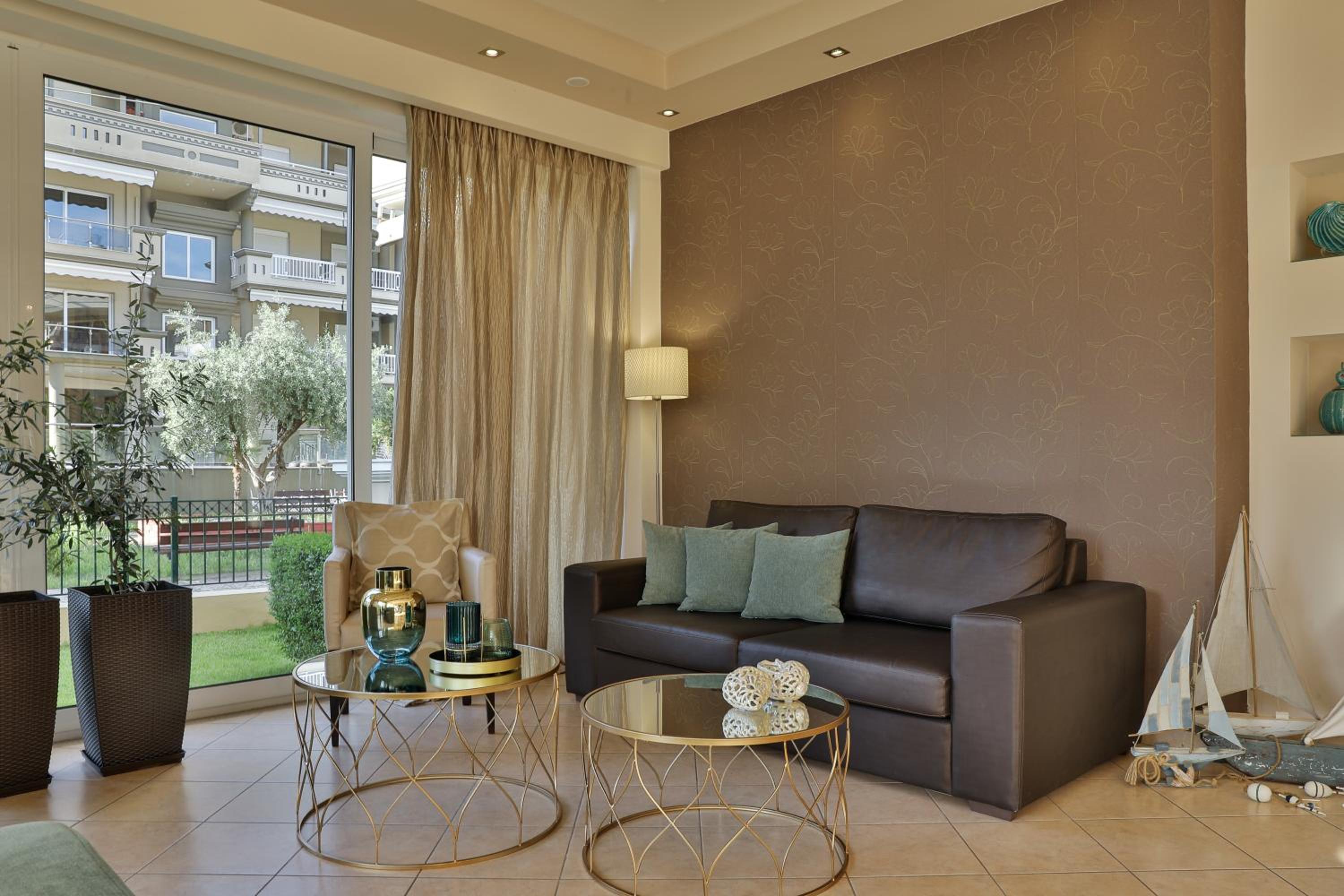 Irida Apartments