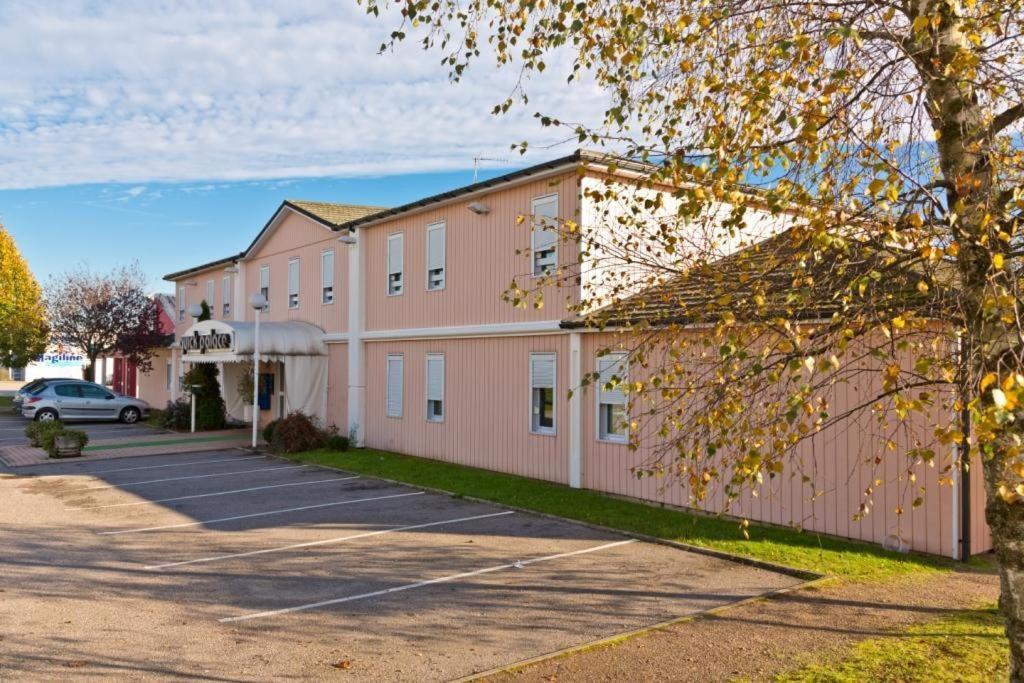 Epinal Vacations - Quick Palace Epinal - Property Image 3