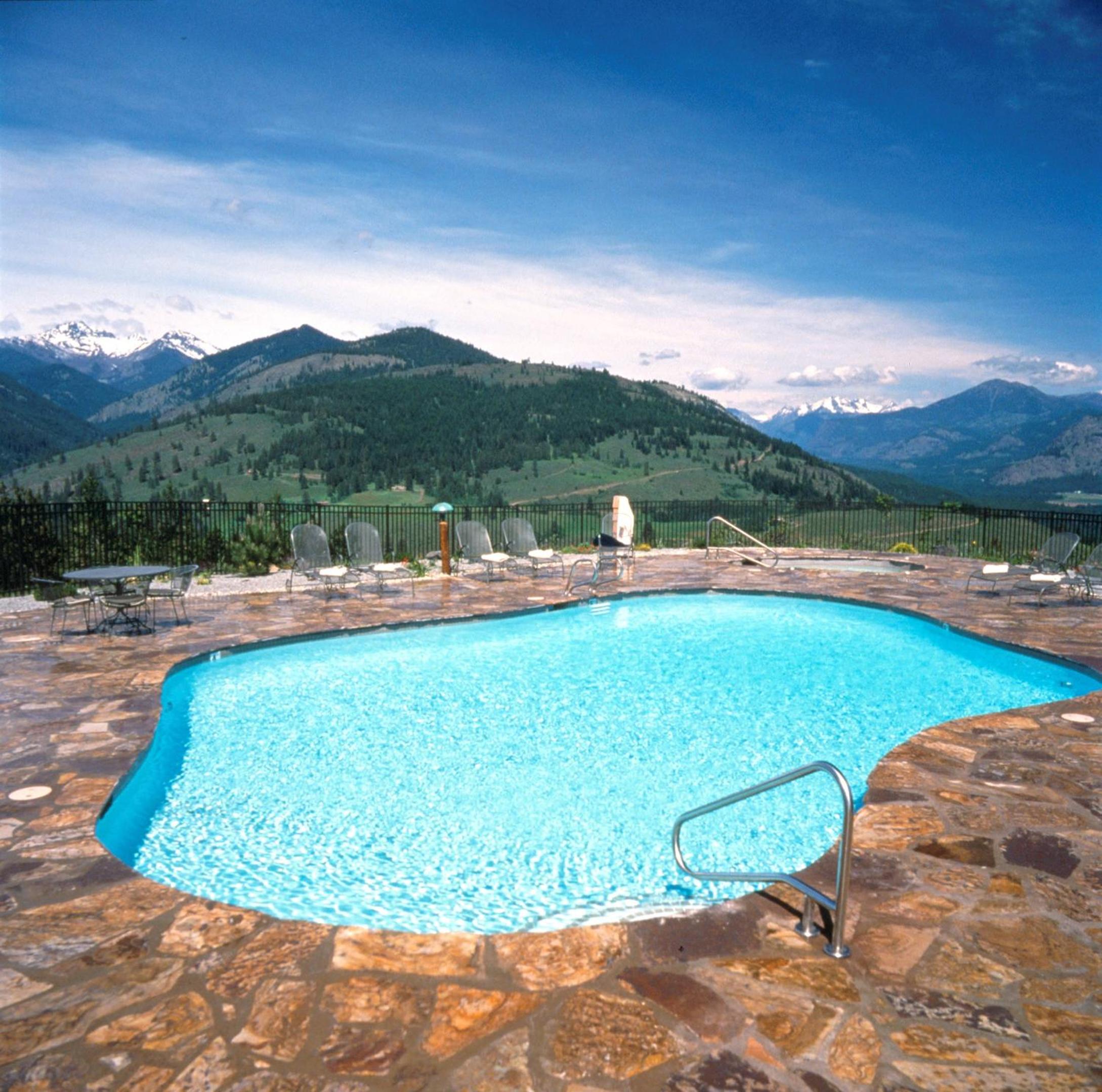 Sun Mountain Lodge