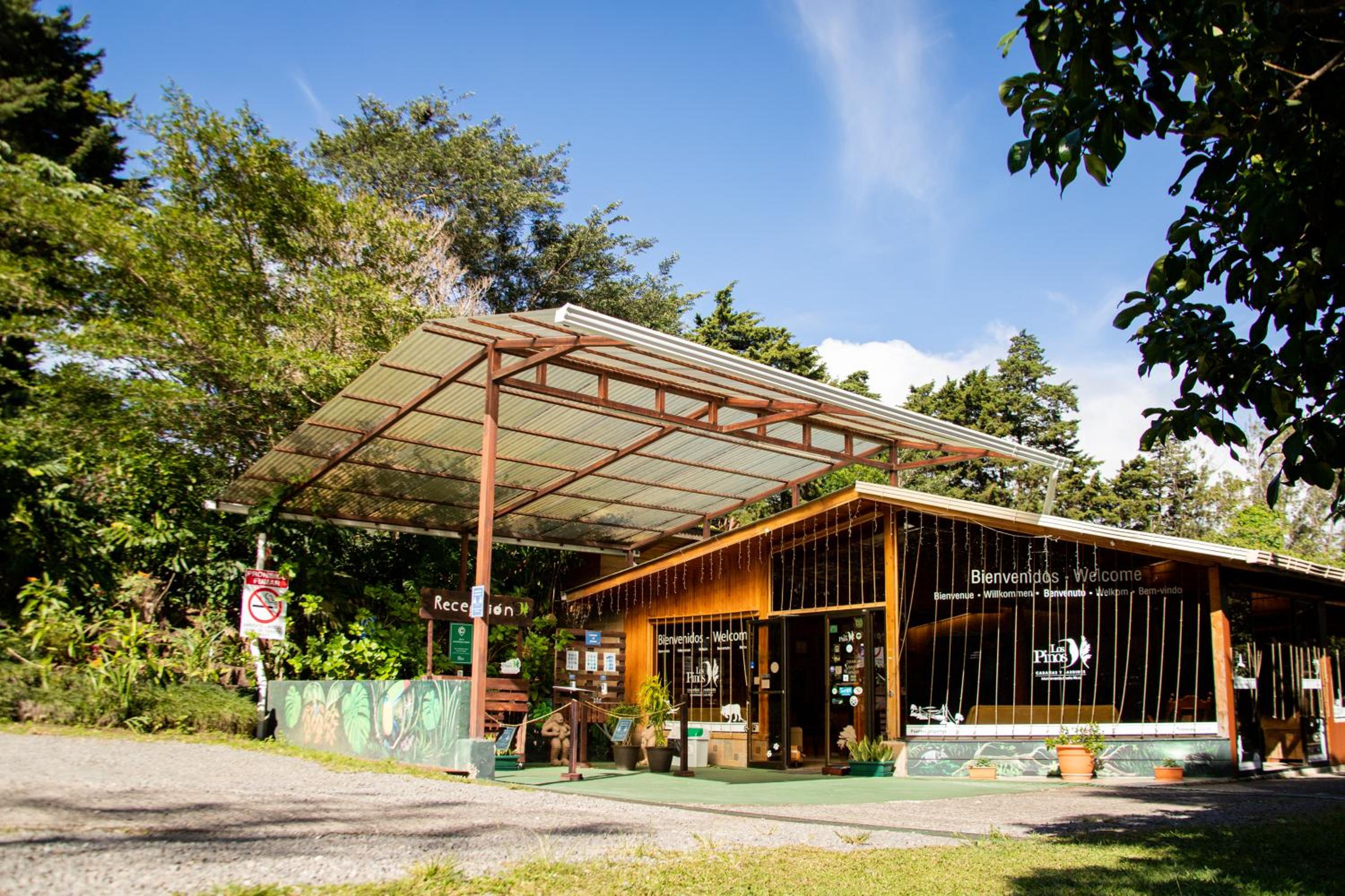 Los Pinos Cabins & Reserve