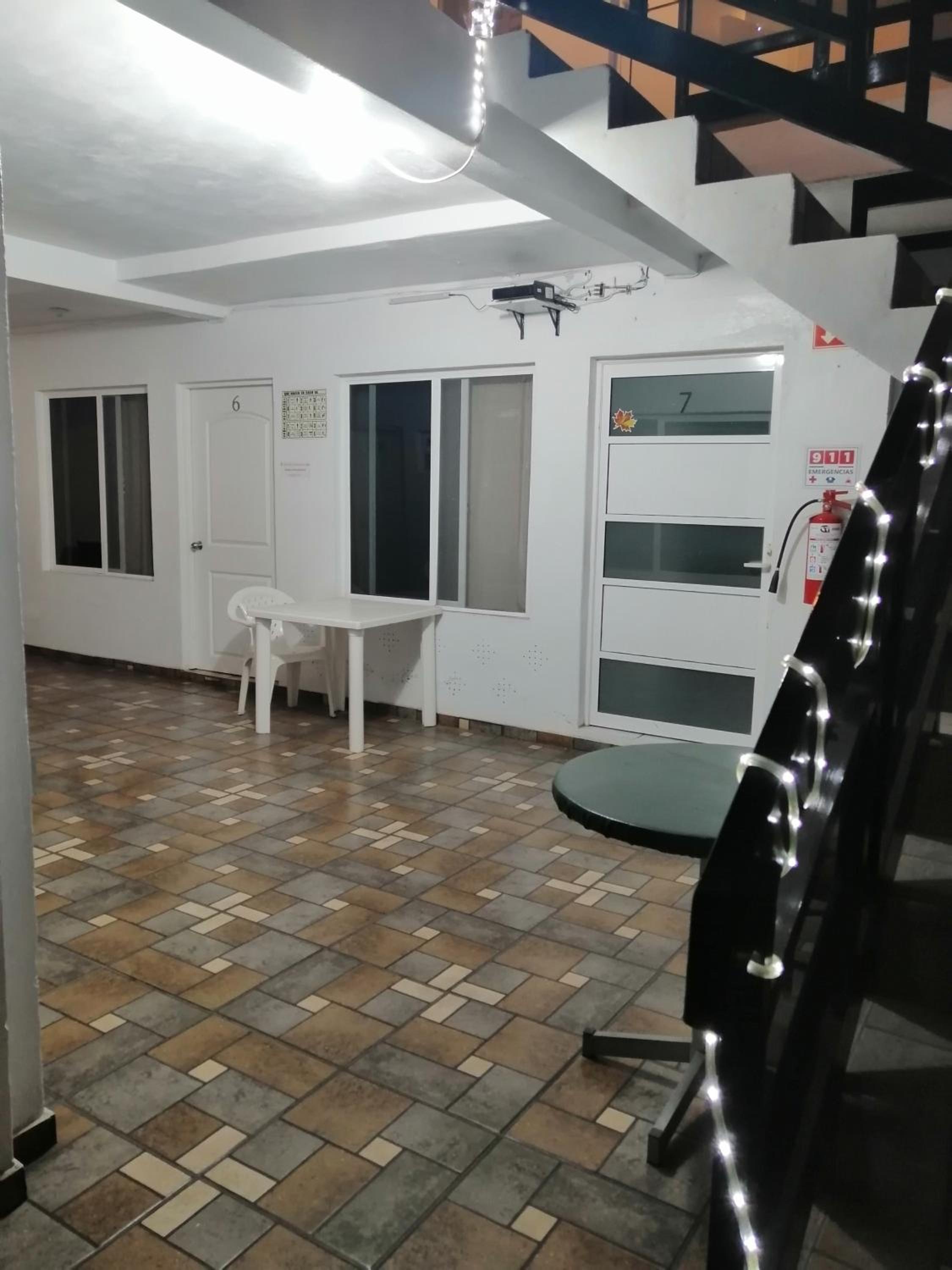 Hostal Maple
