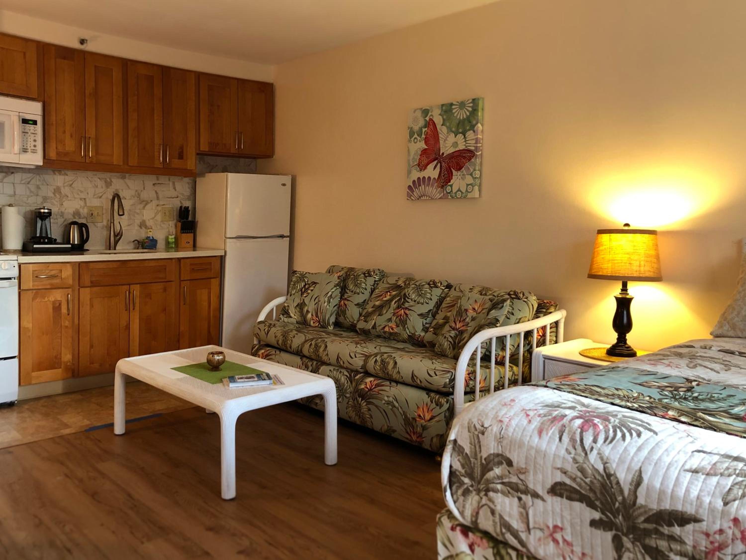 Tropical Studios at Marine Surf Waikiki - FREE PARKING - BEST LOCATION - FULL KITCHEN - SWIMMING POOL 照片第 221 張,共 263 張