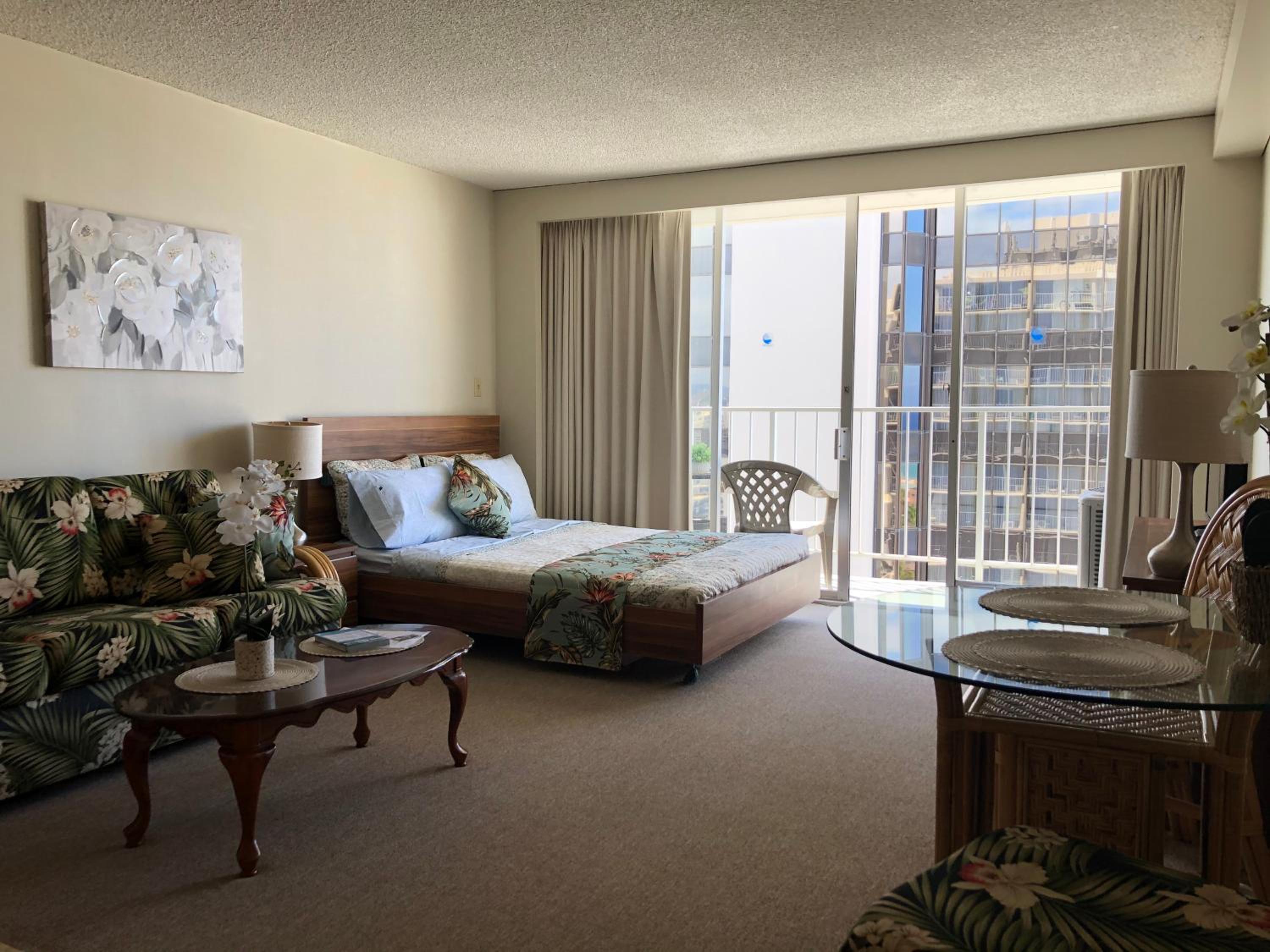 Tropical Studios at Marine Surf Waikiki - FREE PARKING - BEST LOCATION - FULL KITCHEN - SWIMMING POOL 照片第 111 張,共 263 張