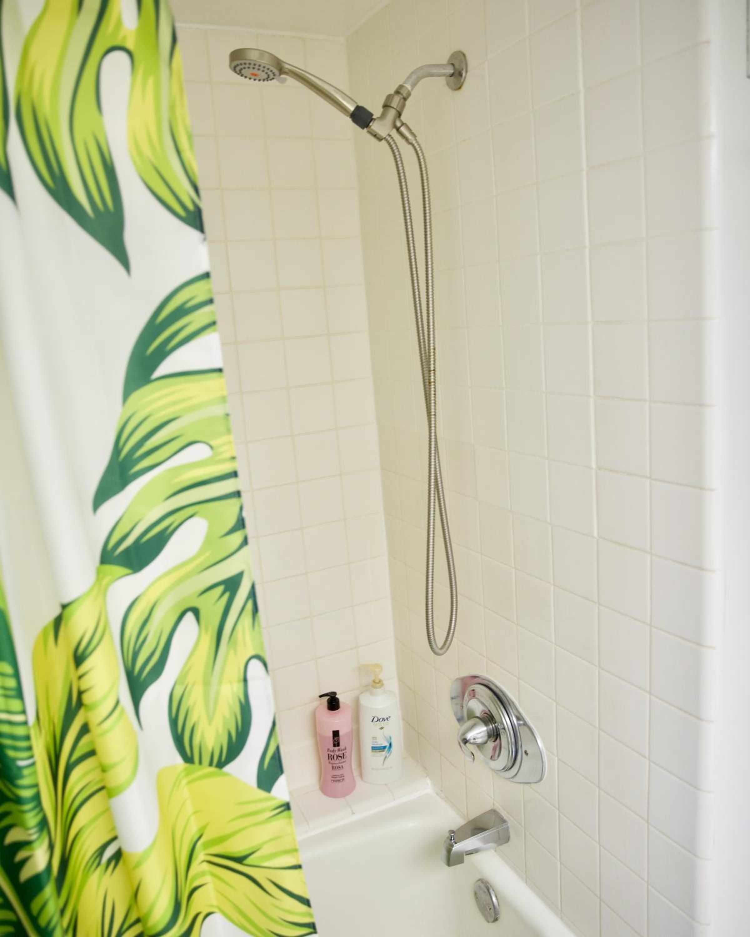Tropical Studios at Marine Surf Waikiki - FREE PARKING - BEST LOCATION - FULL KITCHEN - SWIMMING POOL 照片第 69 張,共 263 張