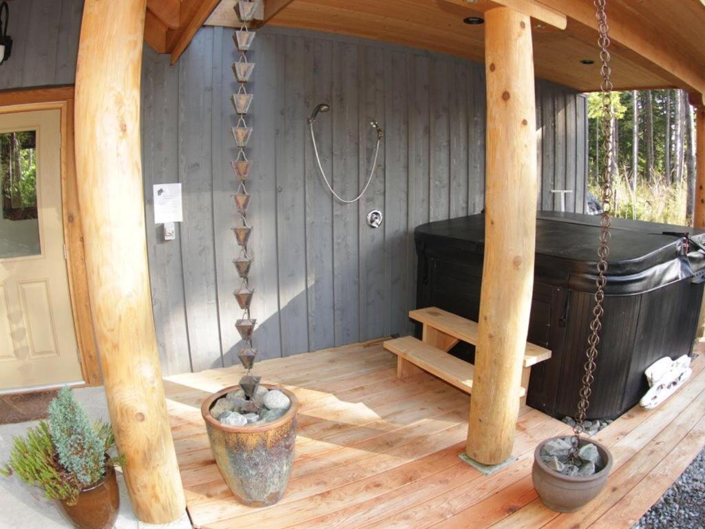 Tofino Vacations - Black Bear Guesthouse - Property Image 20