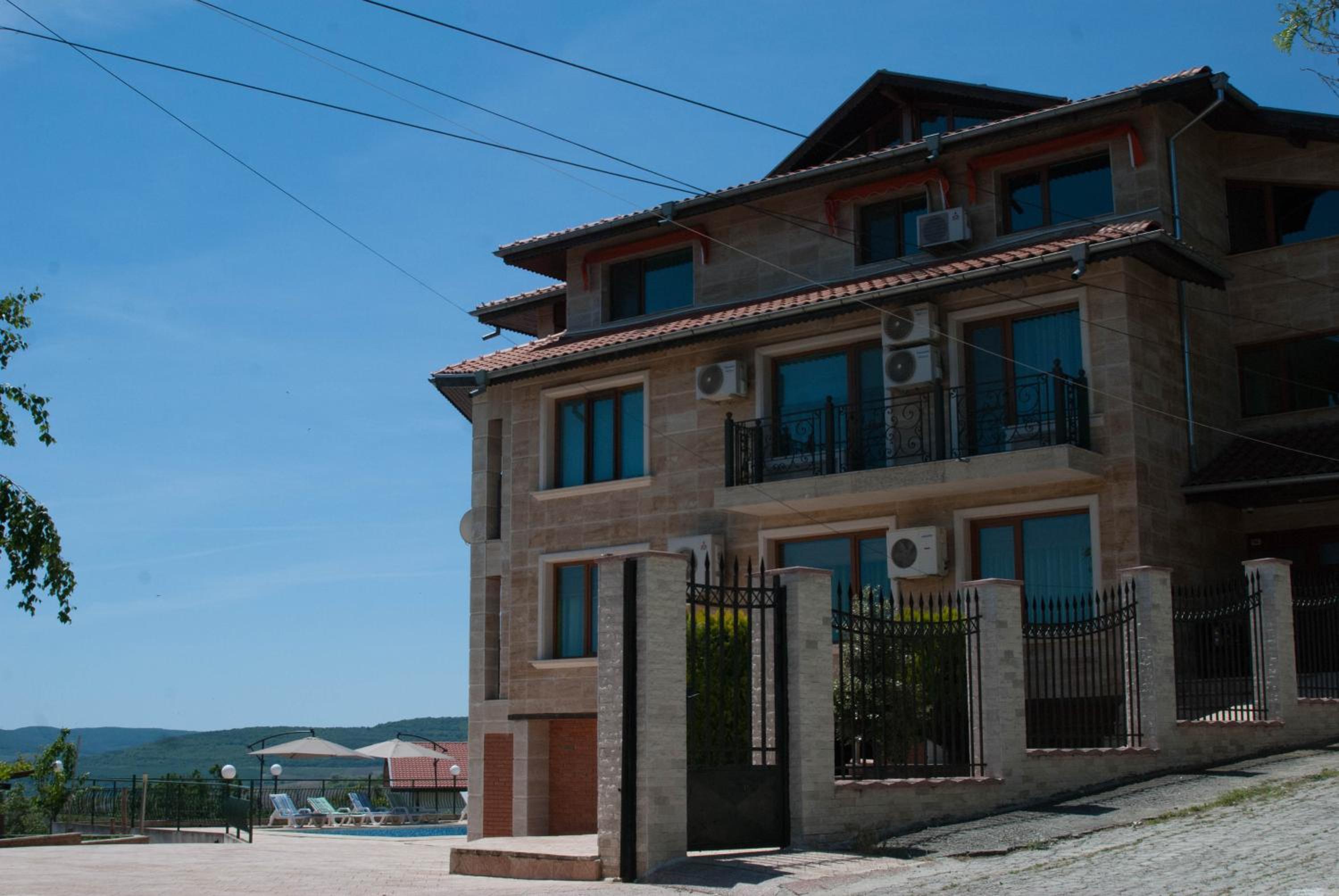 Villa Makeli