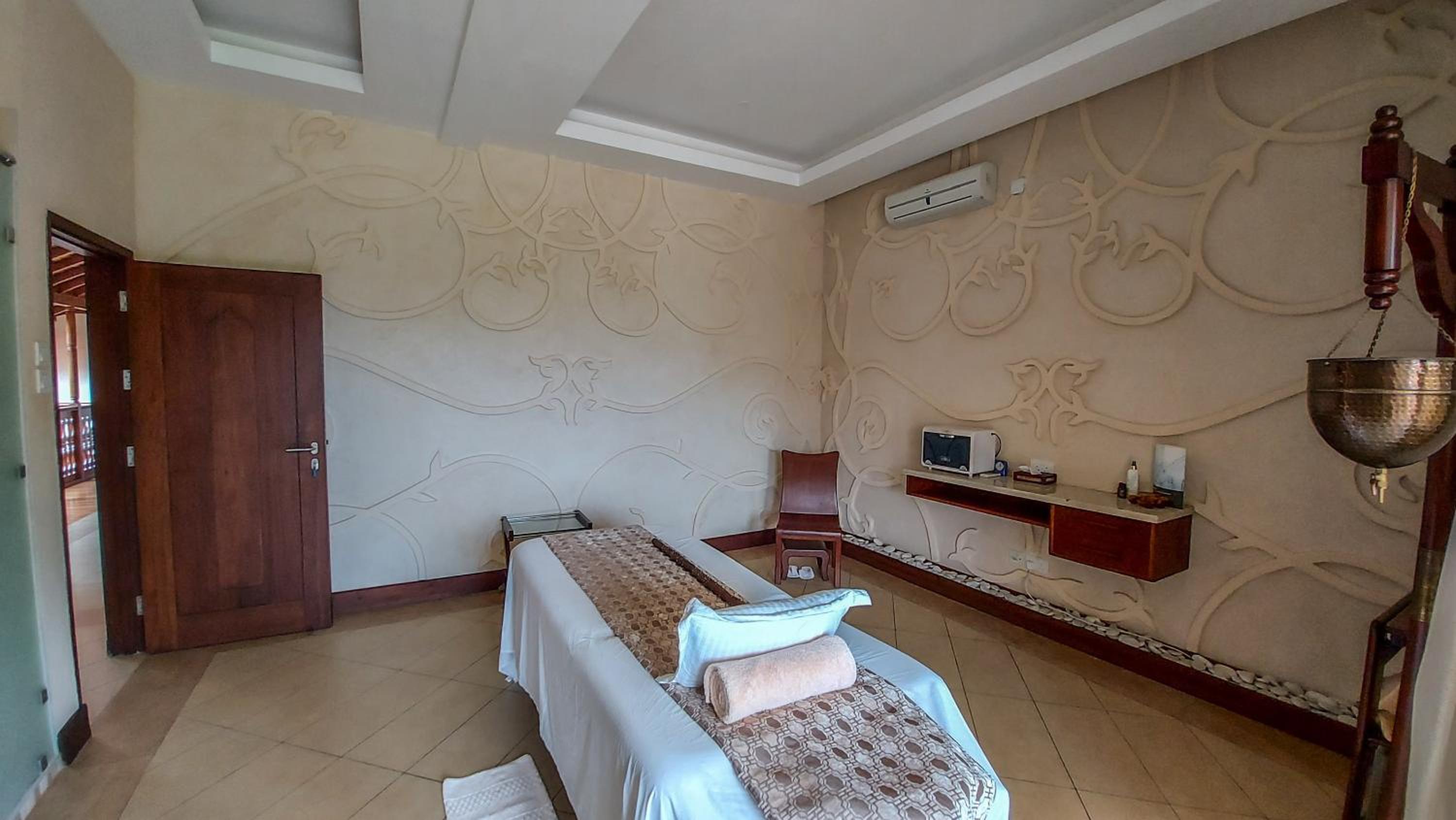 Silver Palm Spa & Resort