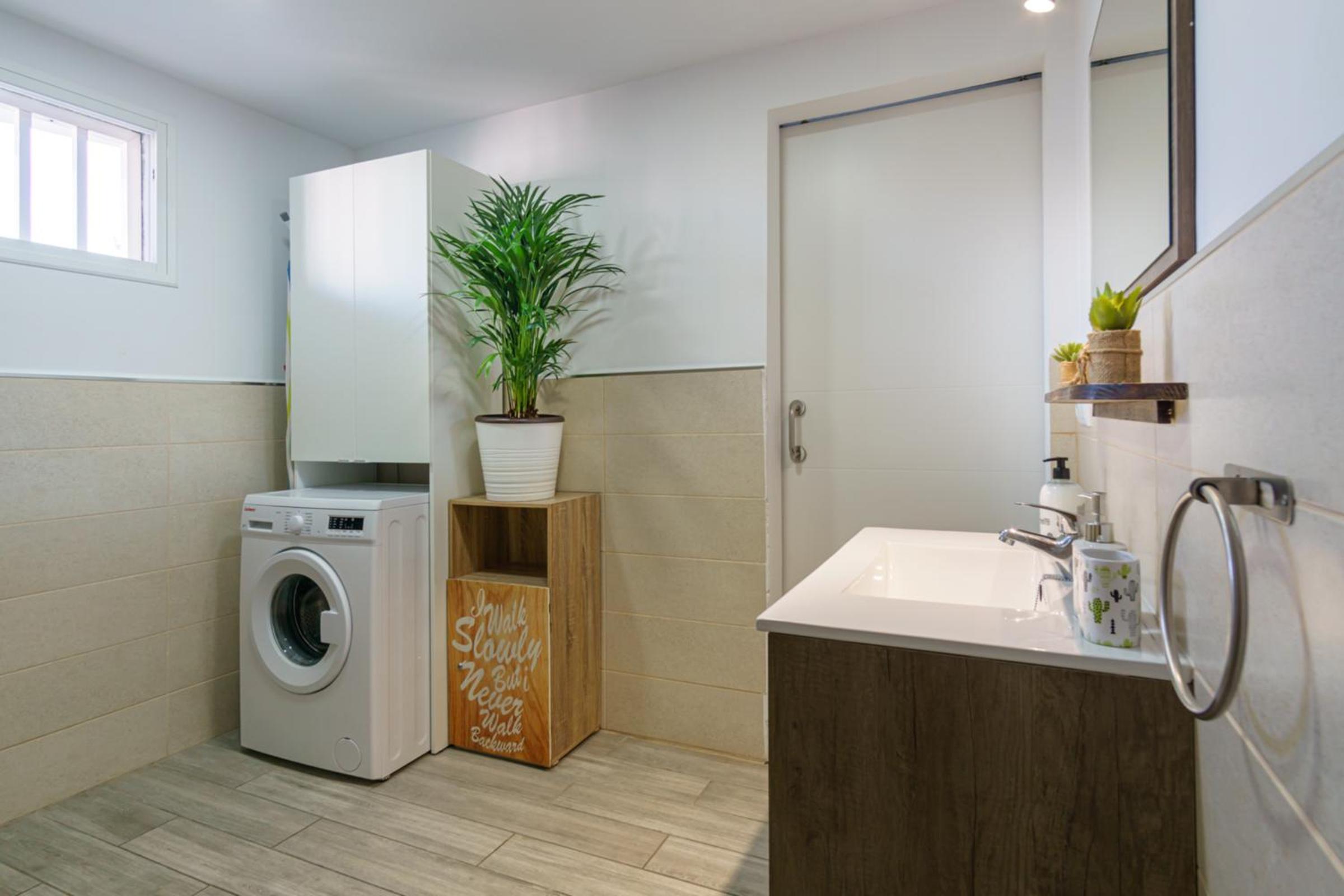 Modern Apt with Pool - Yumbo & Beach view 5