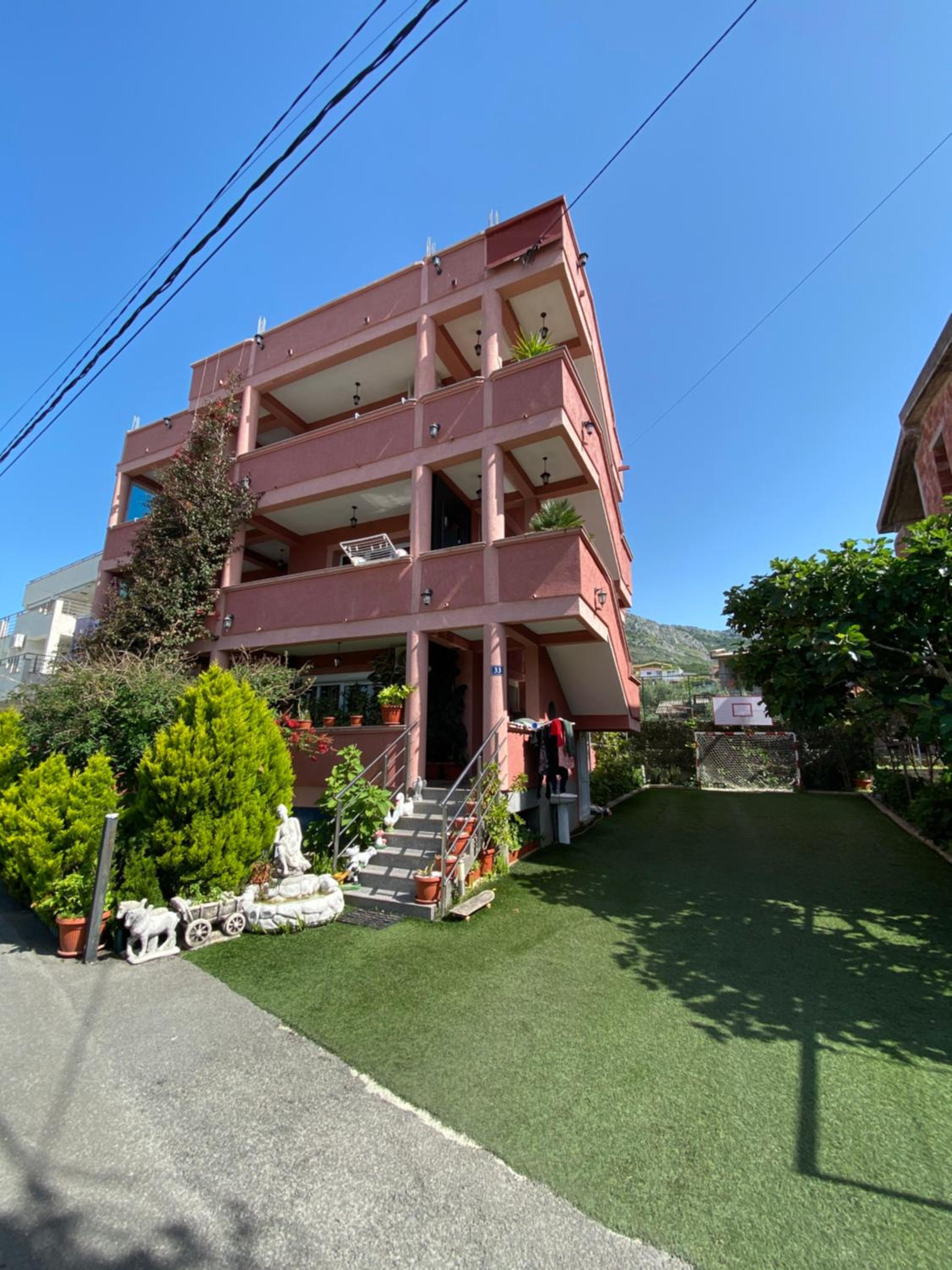 Hotel Apartments Nikičić - Image 1