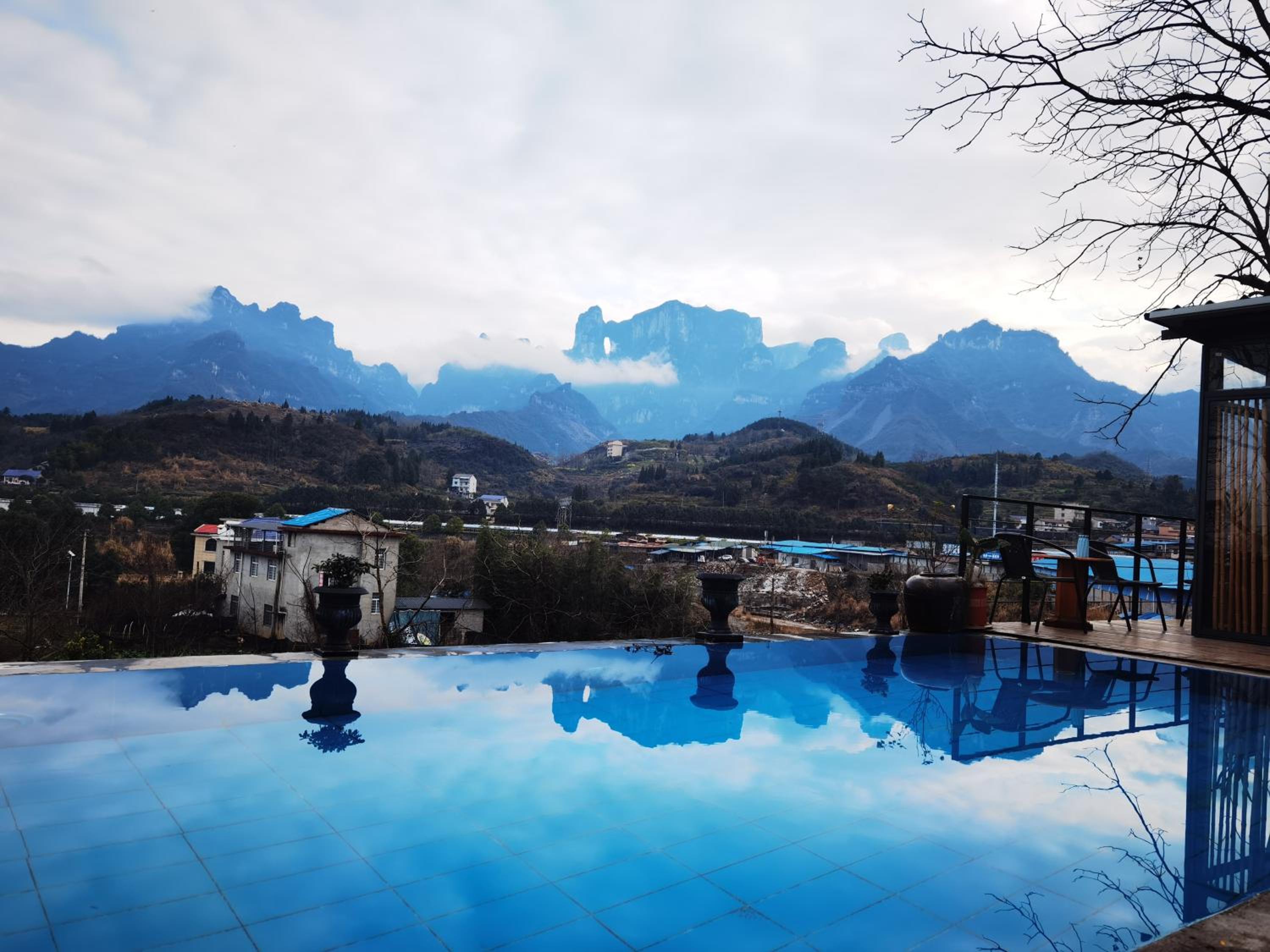 Tujia folk houses
