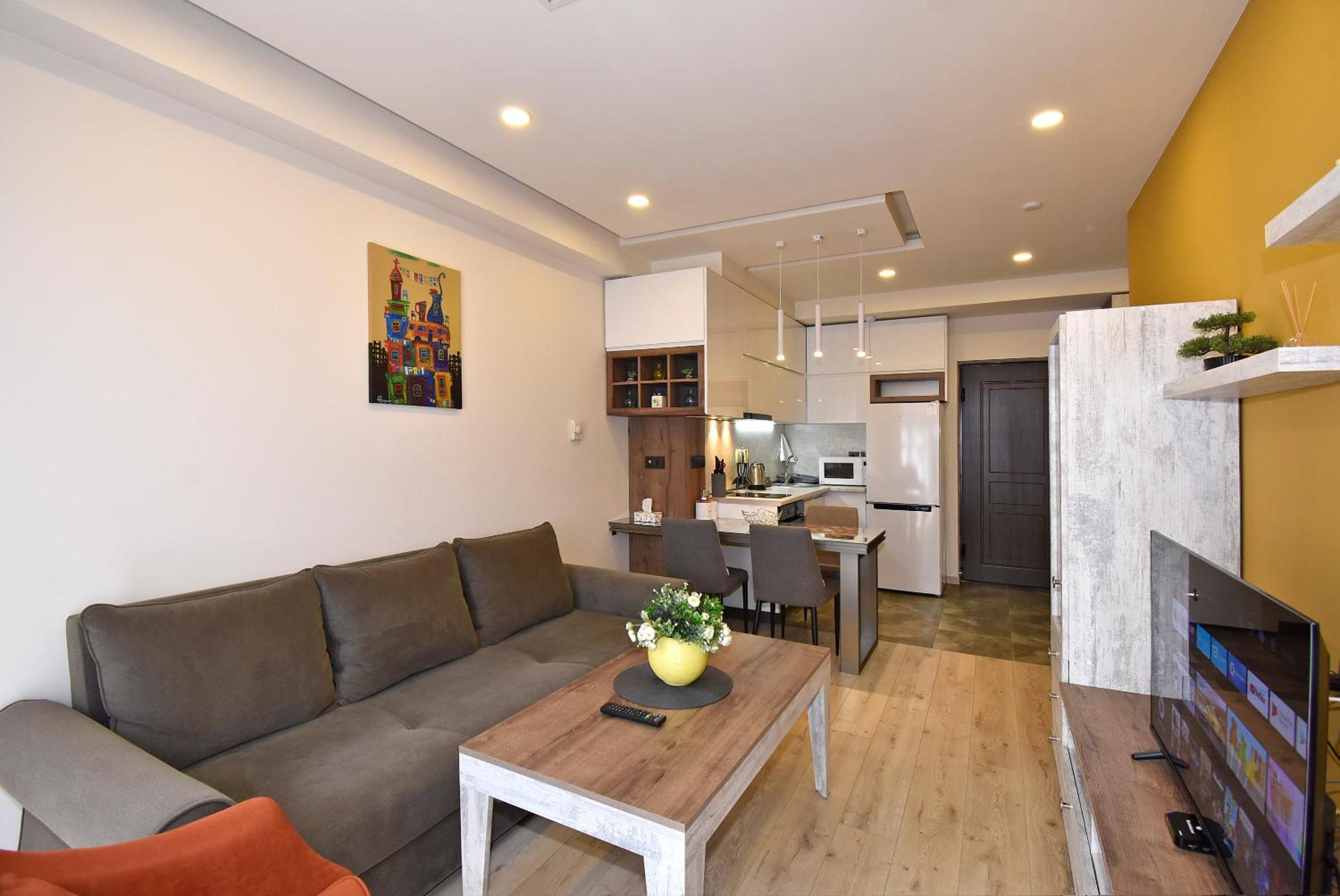Home4you Apartments on Koghbatsi