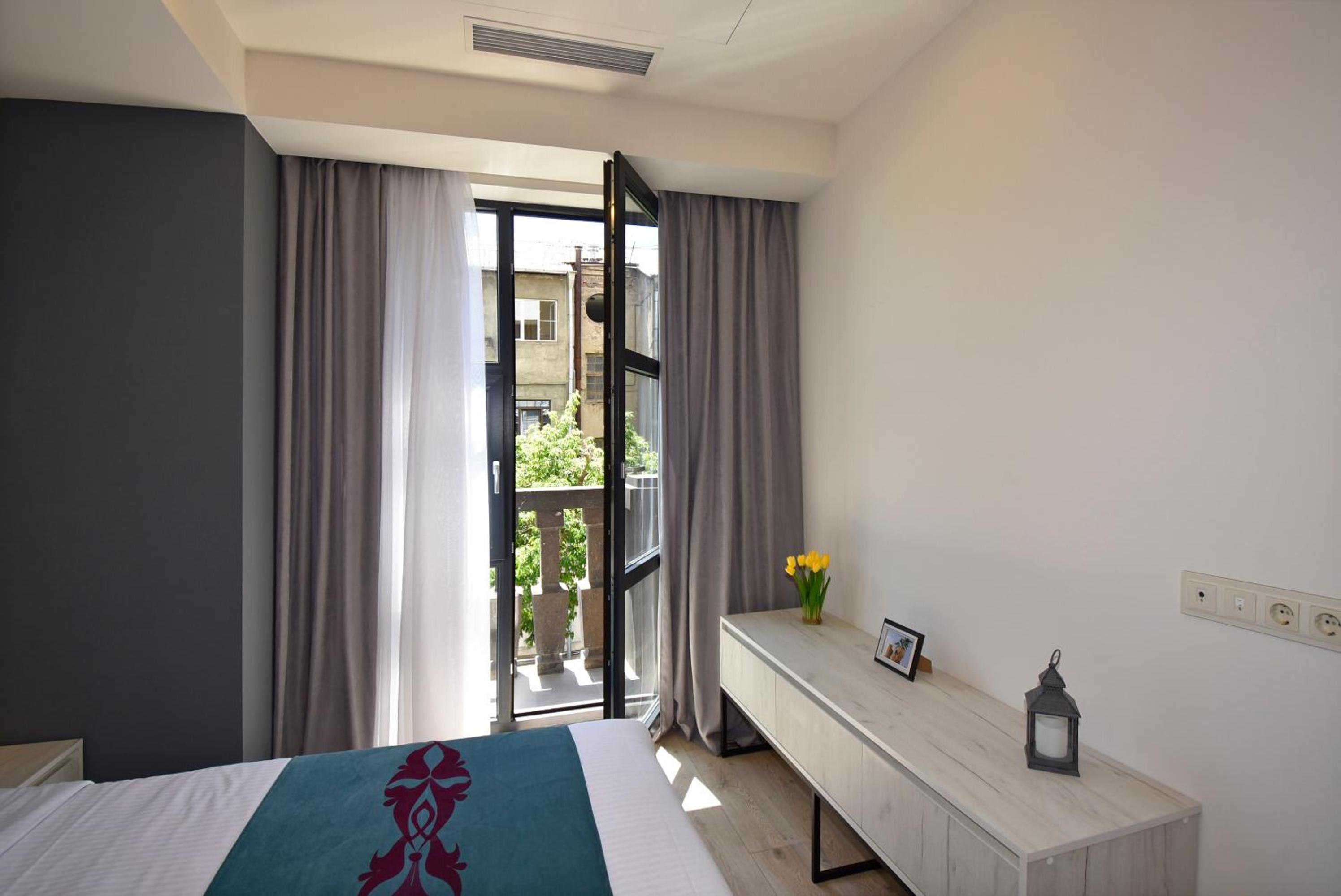 Home4you Apartments on Koghbatsi