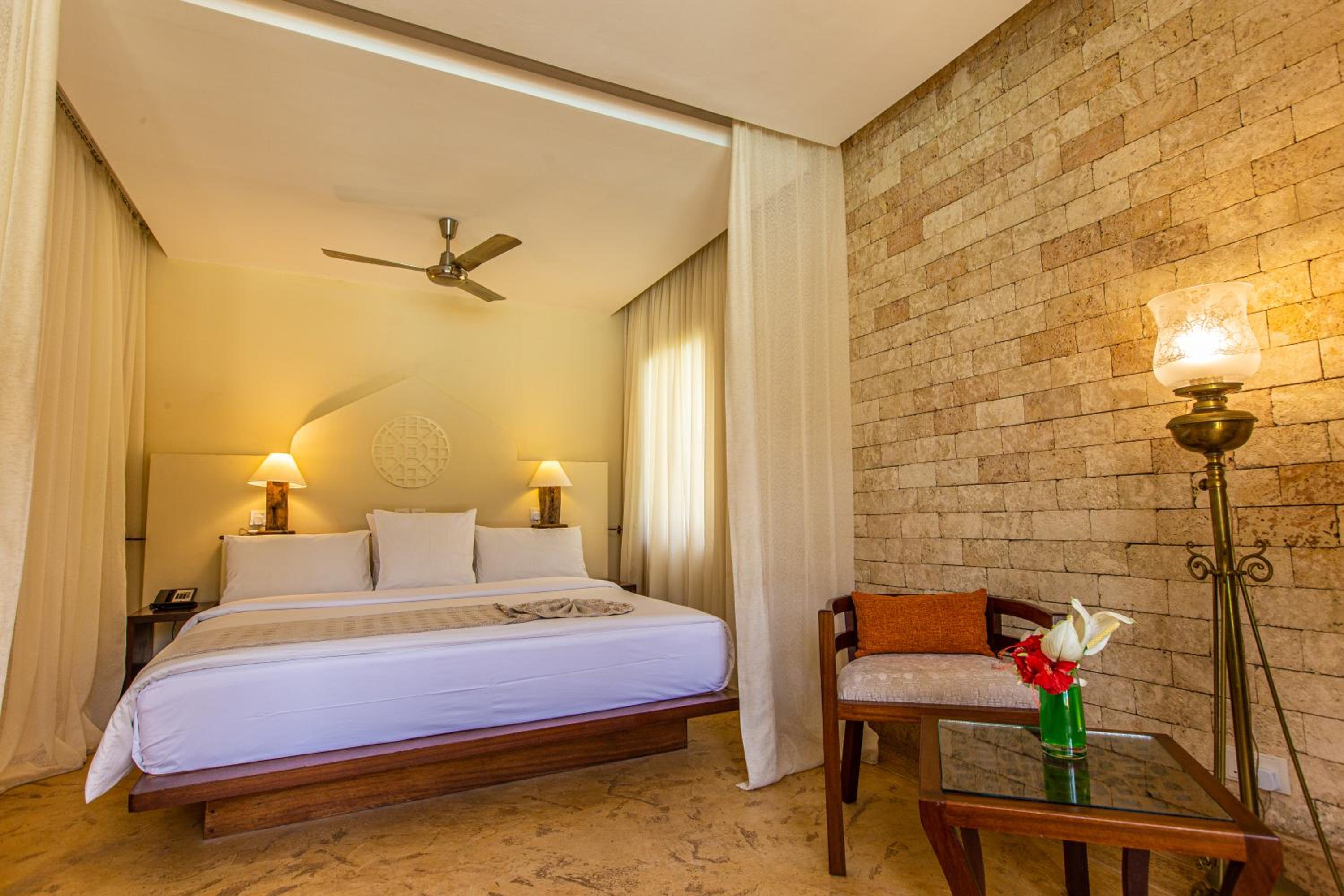 Silver Palm Spa & Resort