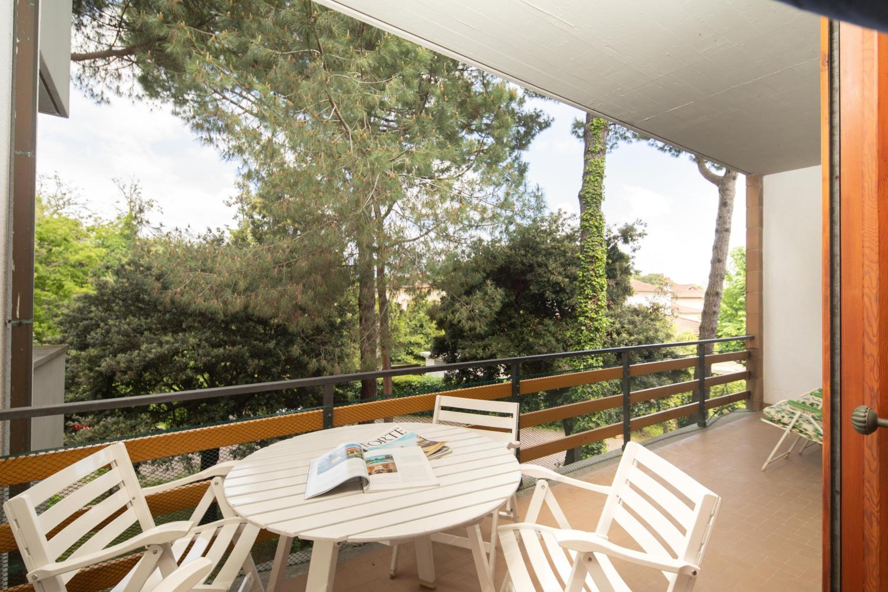 Imperiale Apartment by Mmega view 5