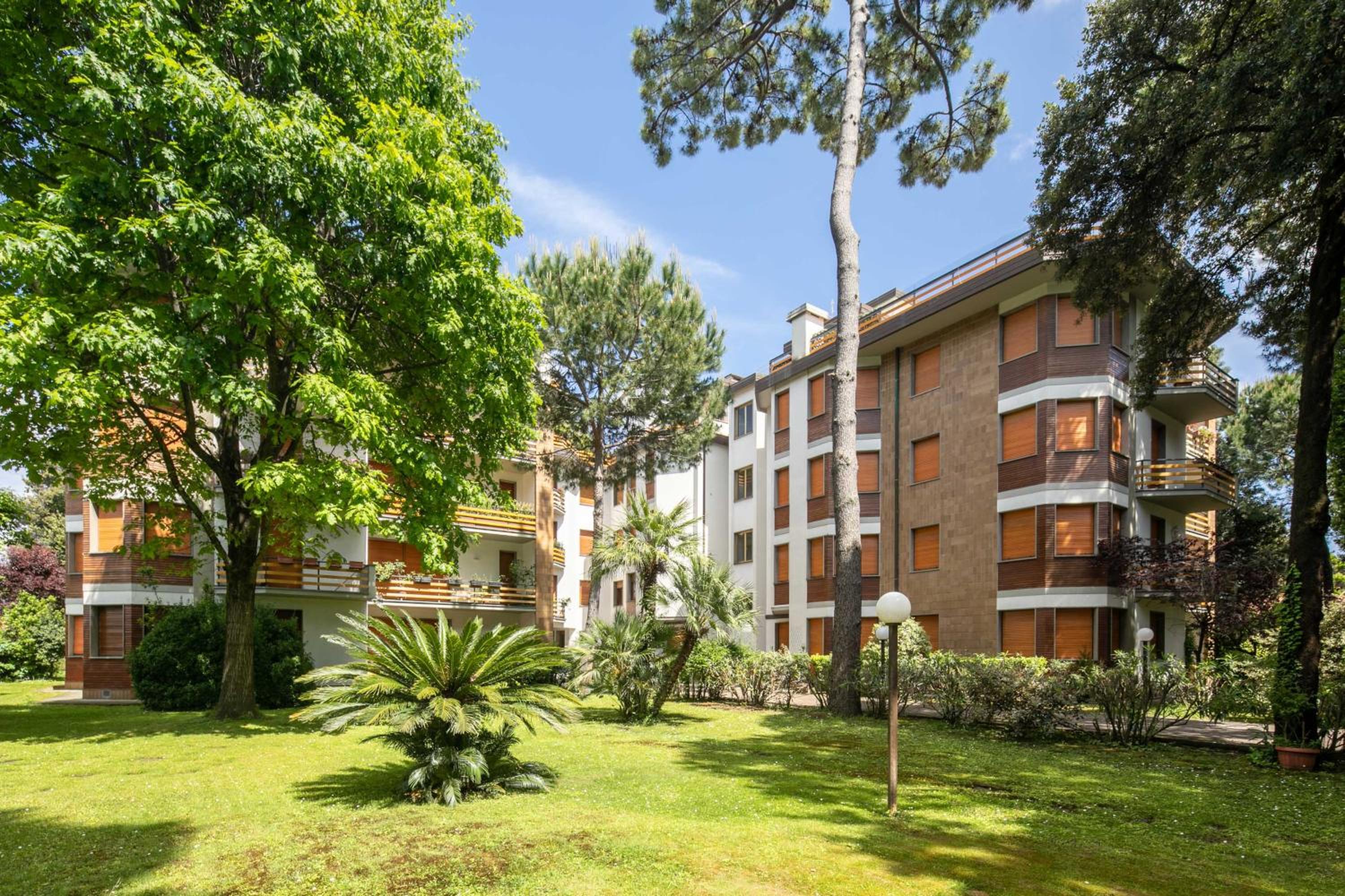 Imperiale Apartment by Mmega view 2