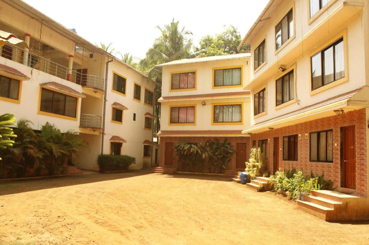 Beach Cottage Alibaug near beach view 3