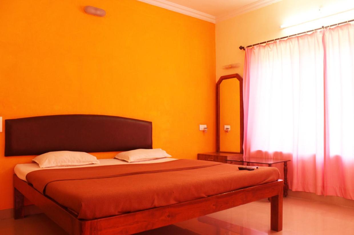 Beach Cottage Alibaug near beach view 4