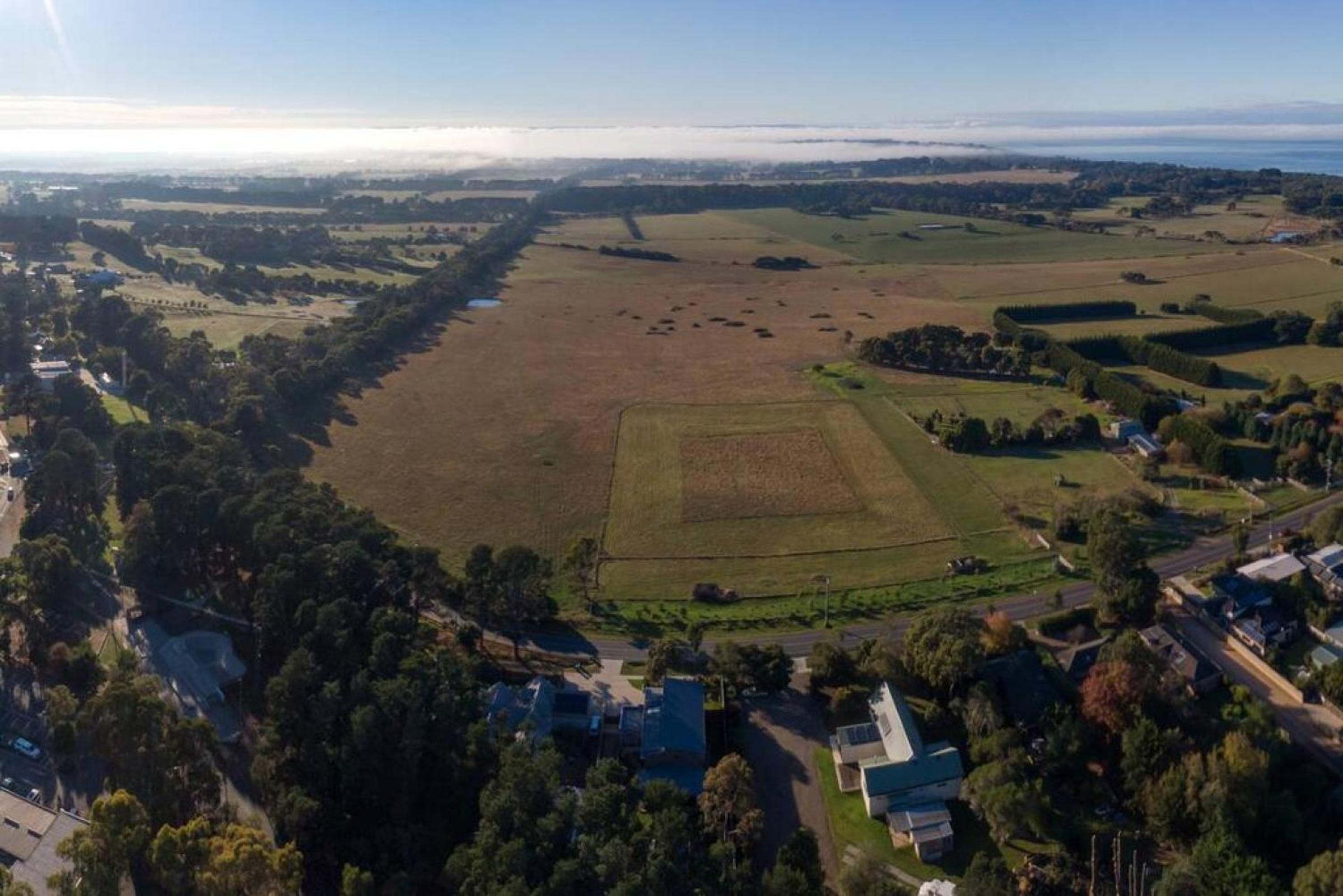 Pine Beach Guest House in the Heart of Balnarring
