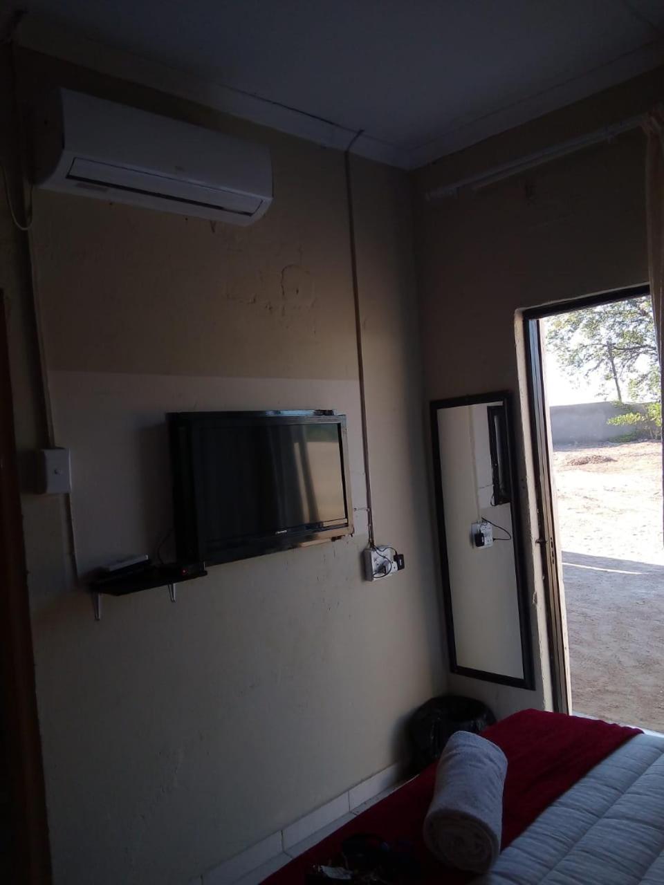 Photo 13