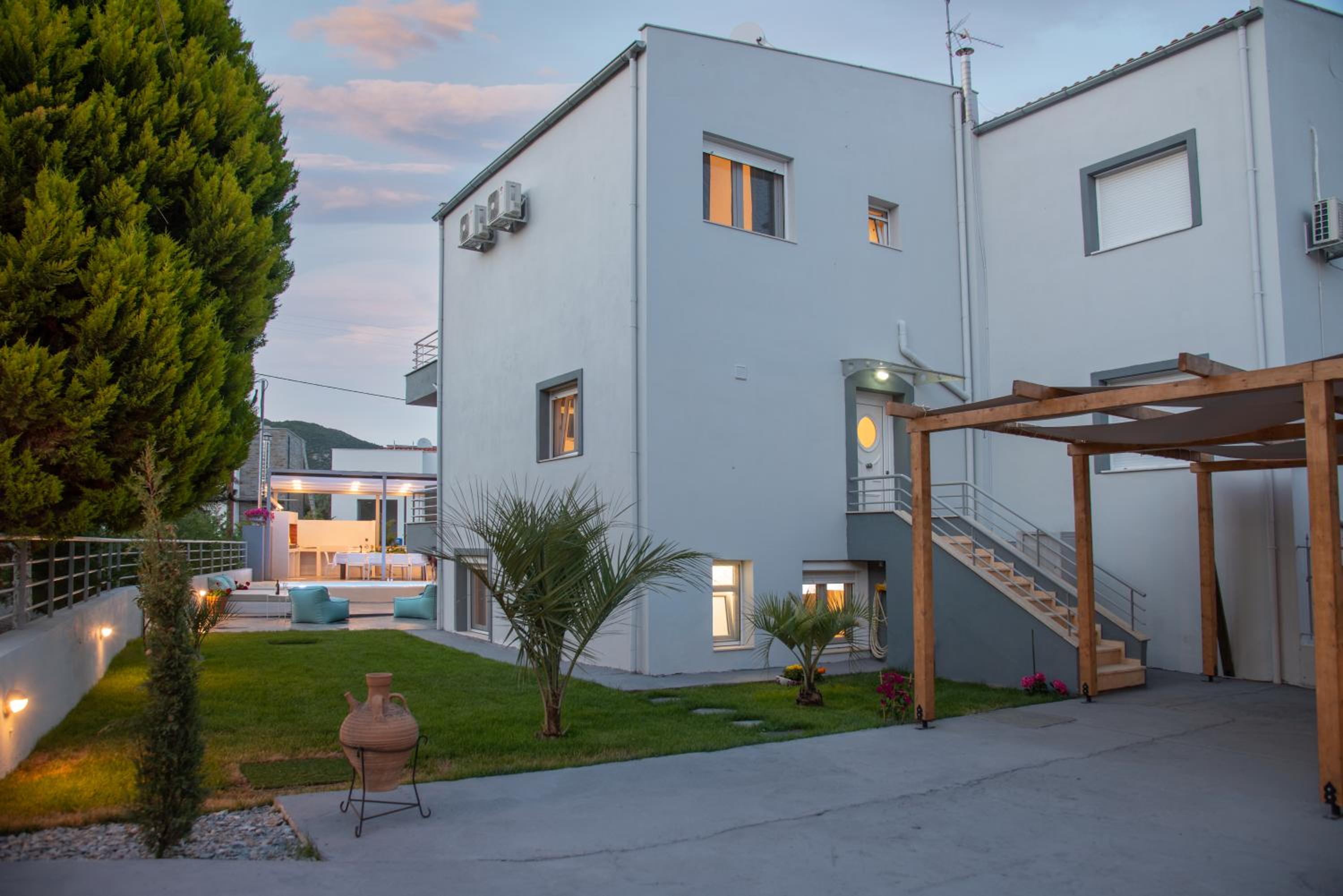 Villa Kallisti view 3
