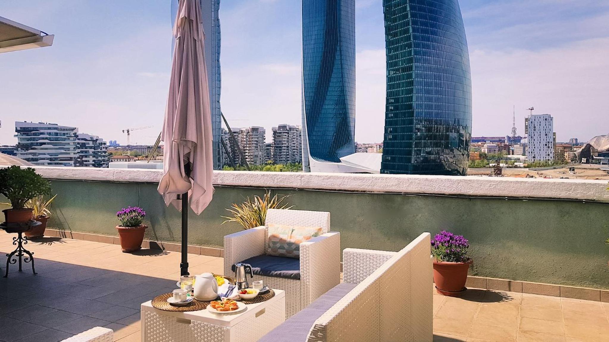 Breathtaking Penthouse City Life Sky Apartment-MiCo