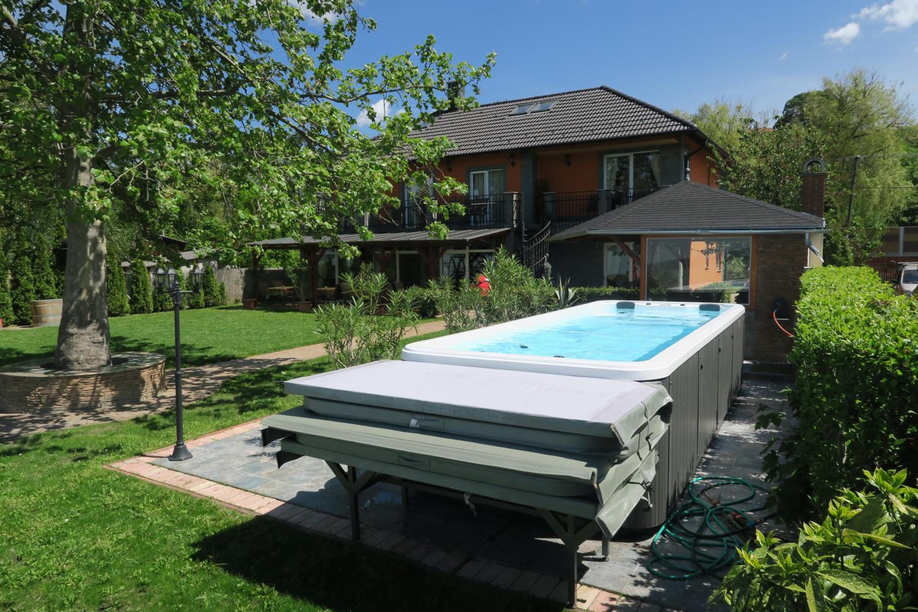 Gránit Villa - freshly renovated view 3