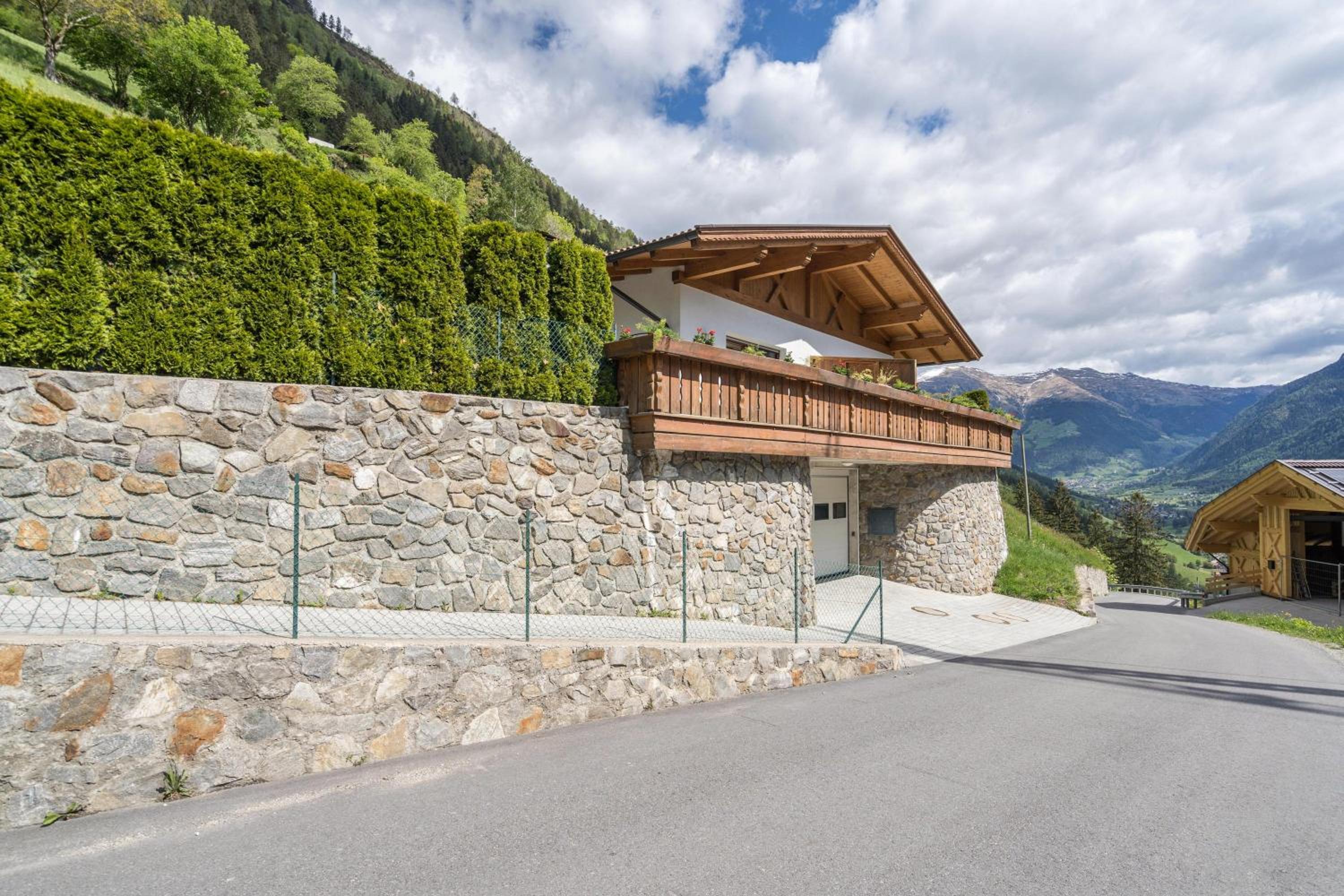 Pfandlerhof Ferienwohnung Grün view 4
