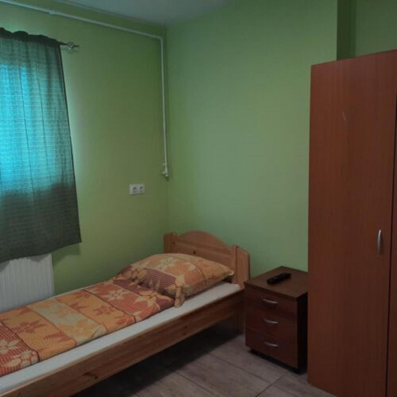 Sanyi Vendégház view 4