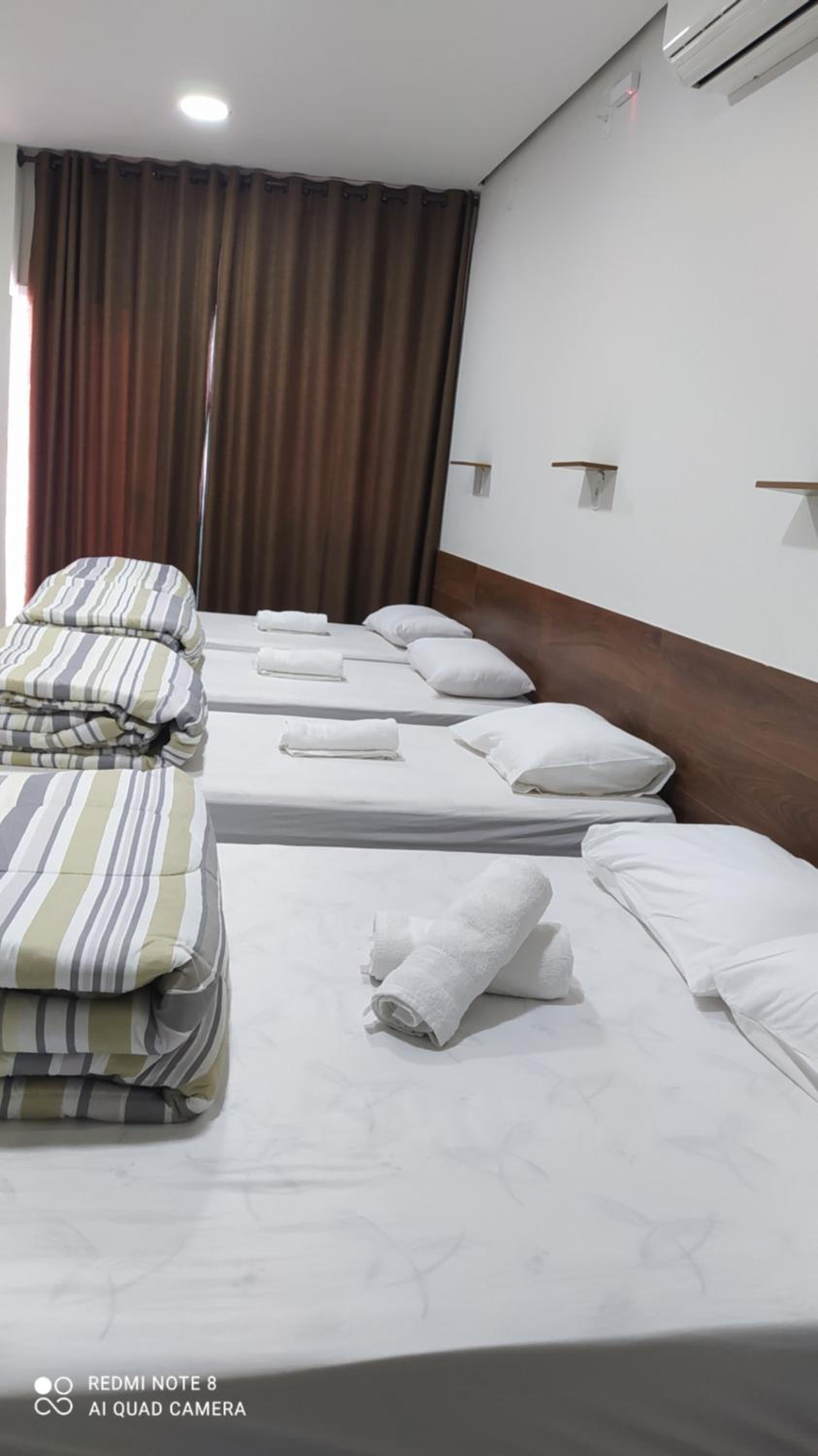 Flat familiar com ar,wi fi,cozinha e garagem