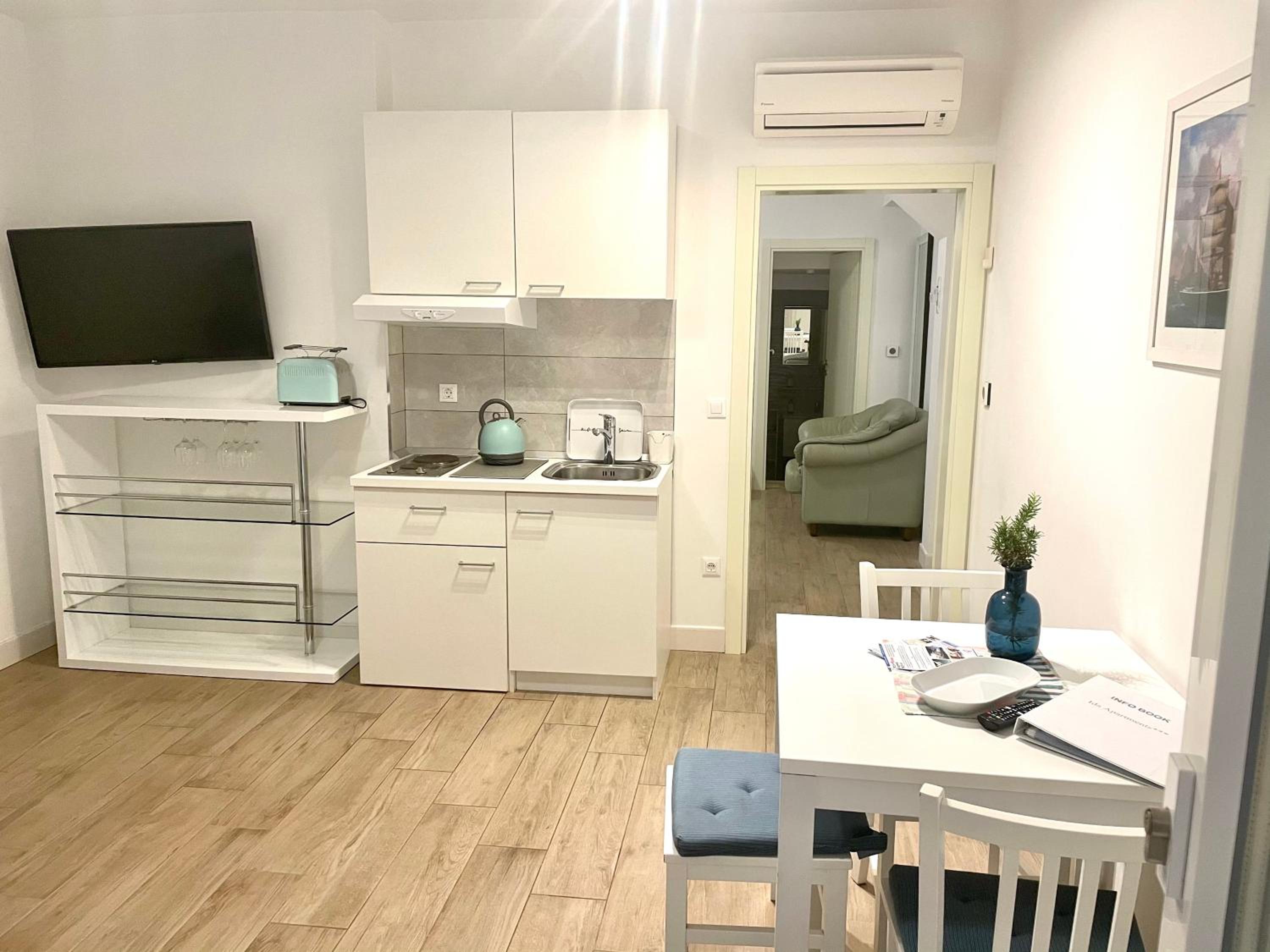 Ida Apartments